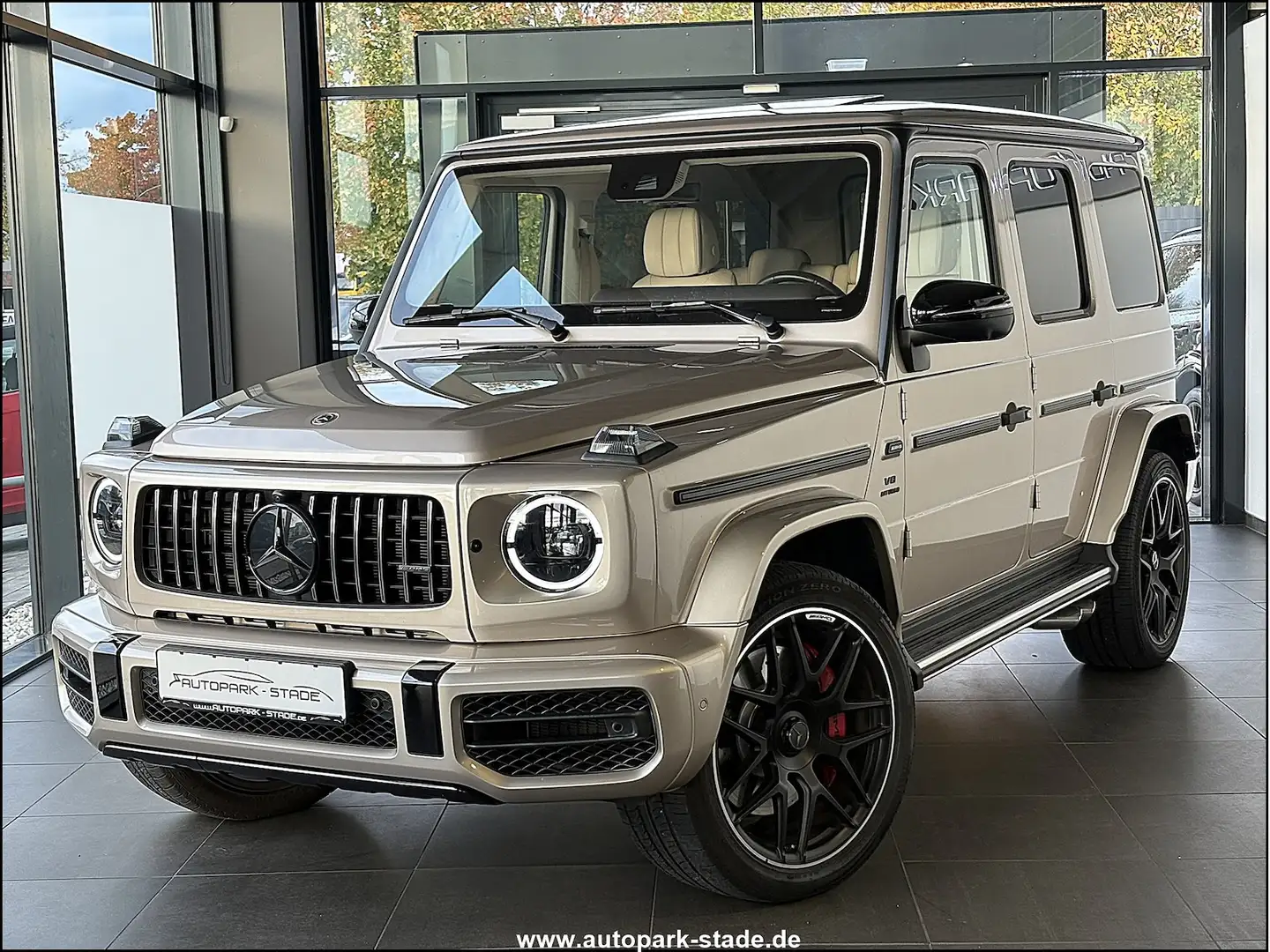 Mercedes-Benz G 63 AMG LED Wide 360 Massage SHD Garantie Szblf Beige - 2