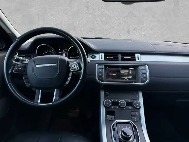 Land Rover Range Rover Evoque view 4