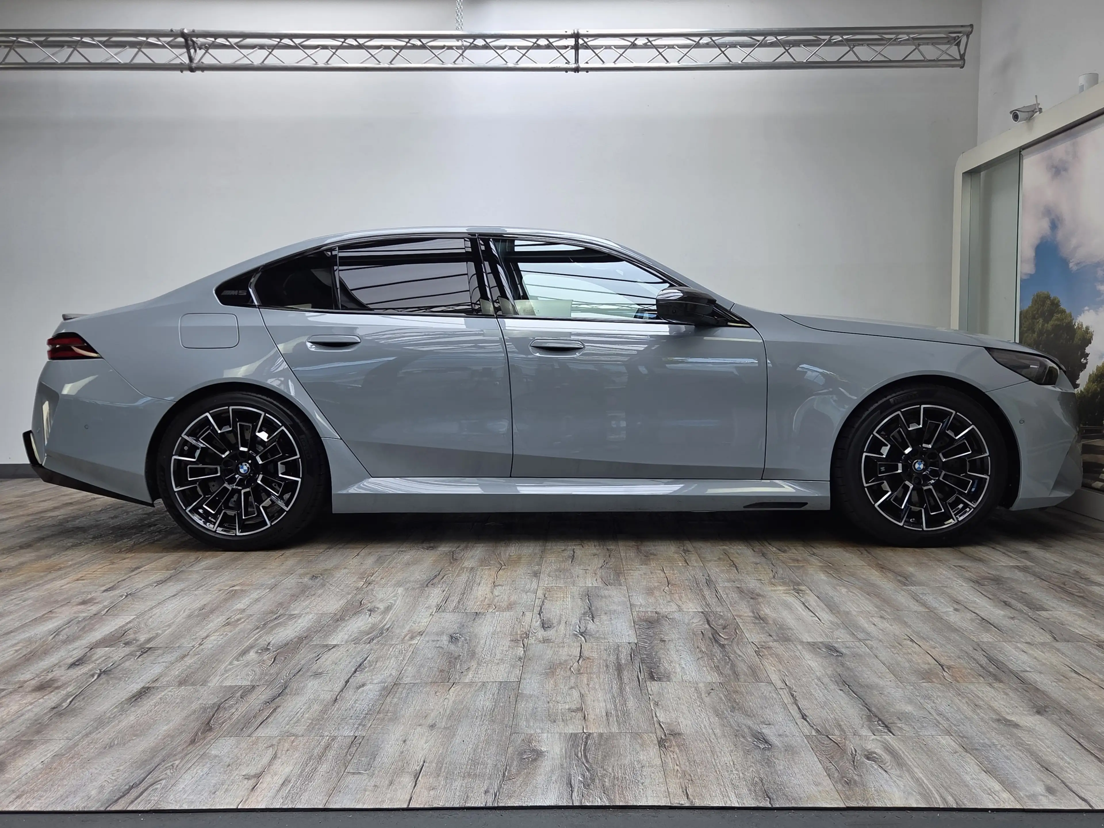 BMW M5 0,5% AHK Sitzlüftung B&WMultiSeats CarbonExt. — photo 5