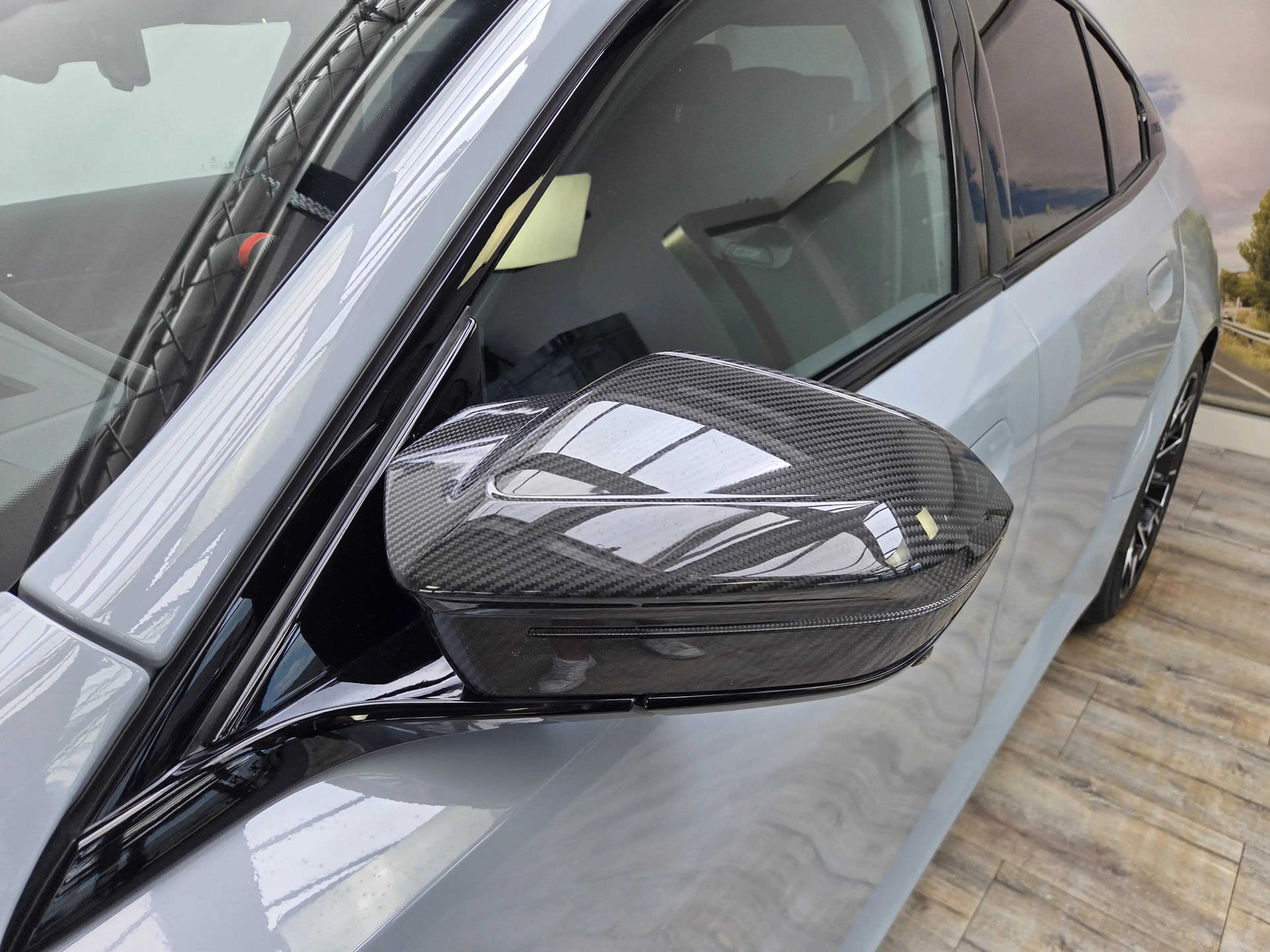 BMW M5 0,5% AHK Sitzlüftung B&WMultiSeats CarbonExt. — photo 42