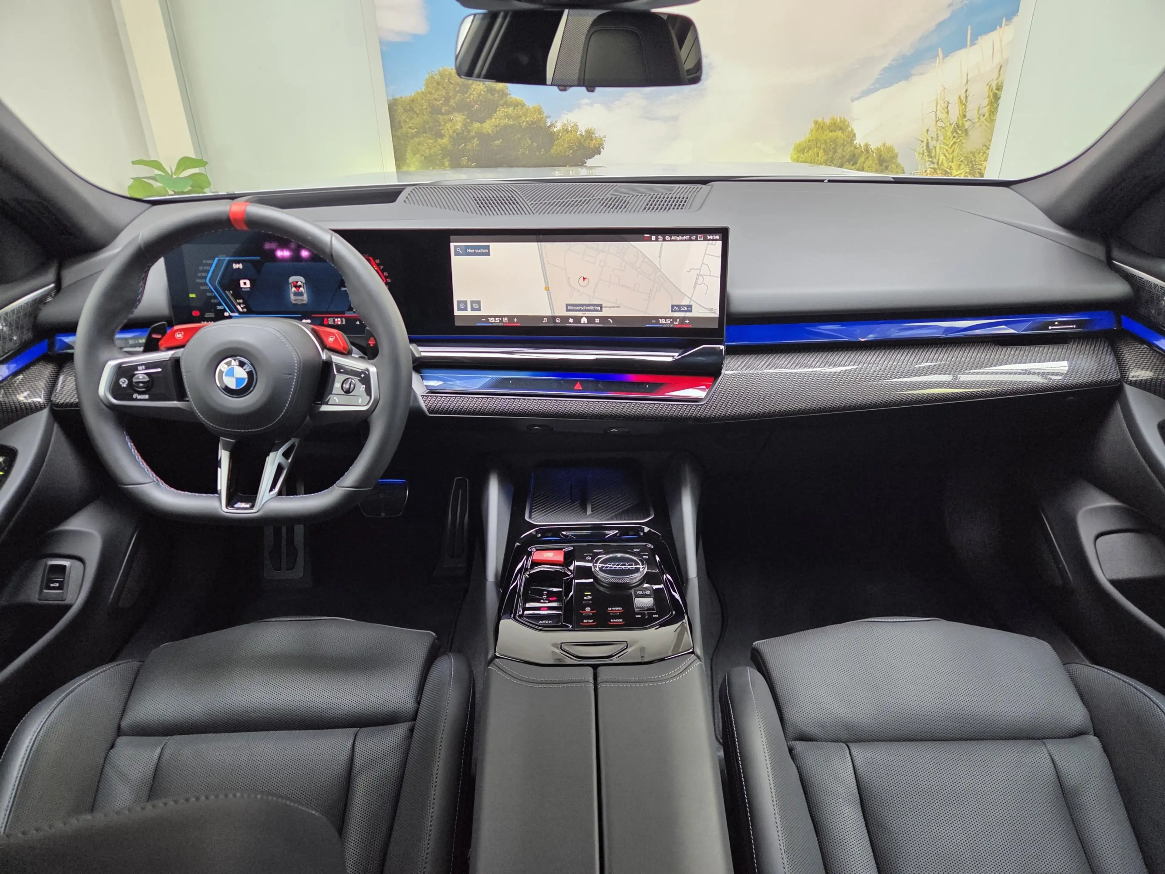 BMW M5 0,5% AHK Sitzlüftung B&WMultiSeats CarbonExt. — photo 8