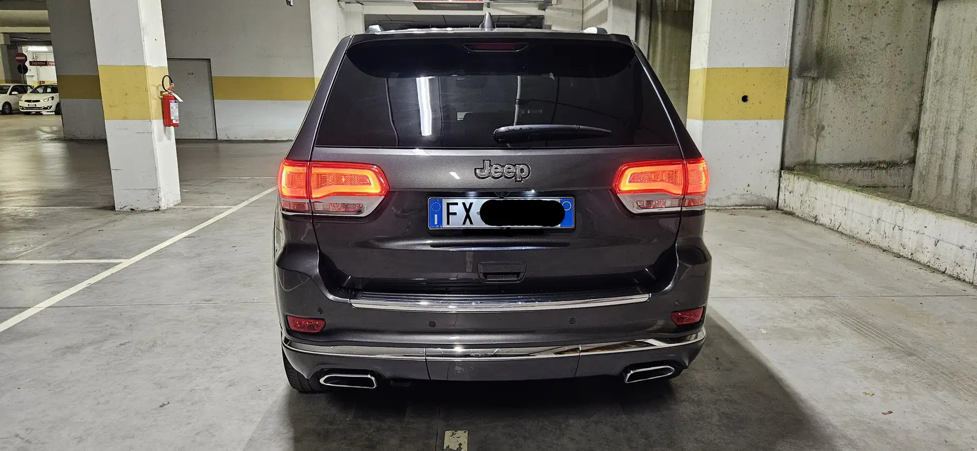 Jeep Grand Cherokee Grand Cherokee IV 3.0 V6 Summit 250cv Szary - 2