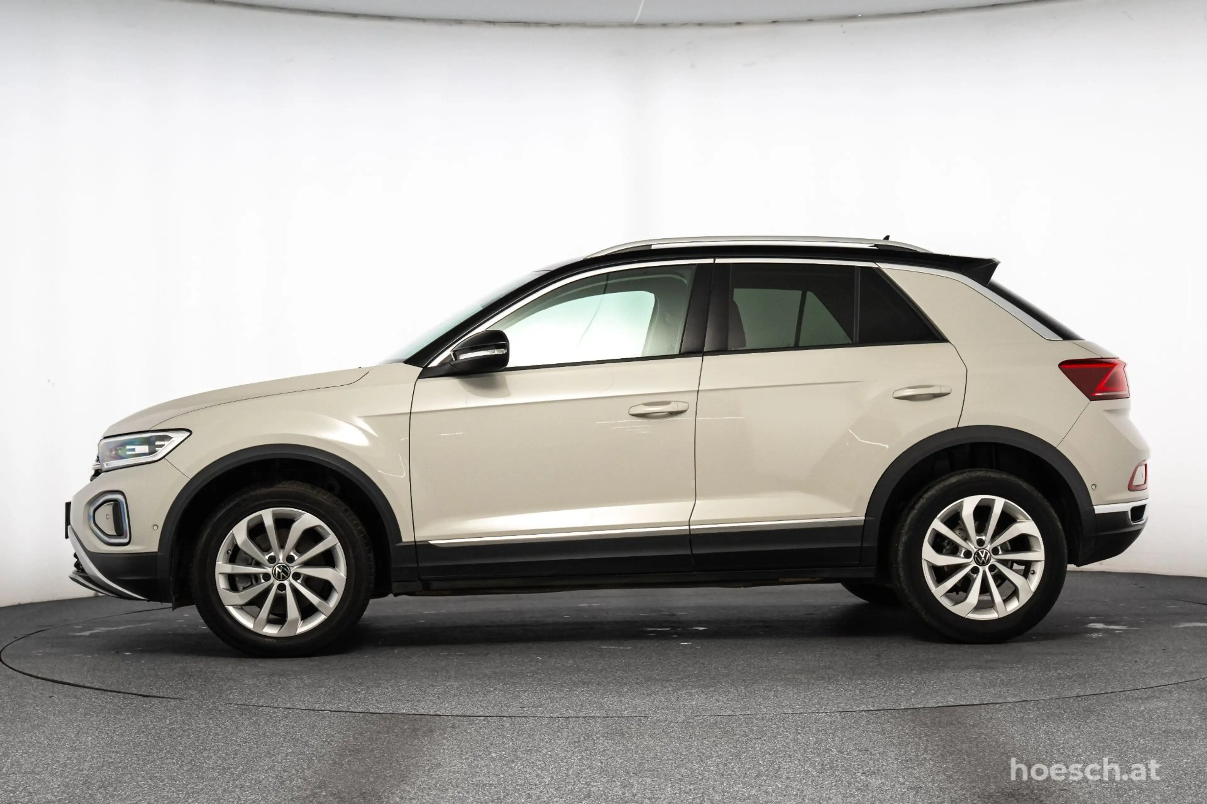 Volkswagen T-Roc TDI Style Aut. IQ.LIGHT R-KAM ASSISTENZ ++ — photo 3