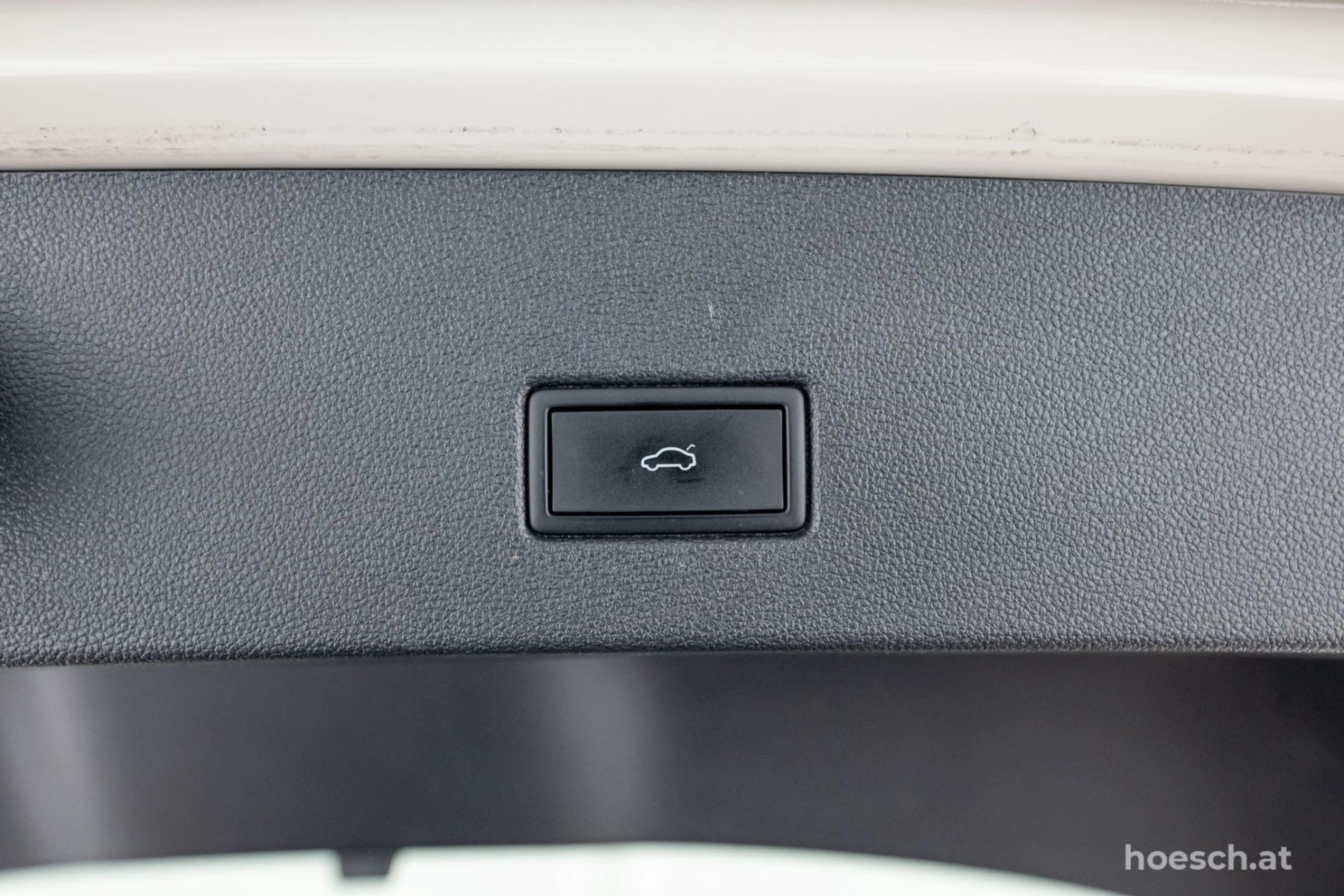 Volkswagen T-Roc TDI Style Aut. IQ.LIGHT R-KAM ASSISTENZ ++ — photo 9