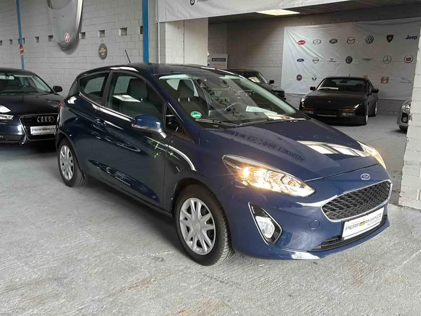 Ford Fiesta 1.1 cool  connent Bluetooth 8 fach ber. Blau - 1