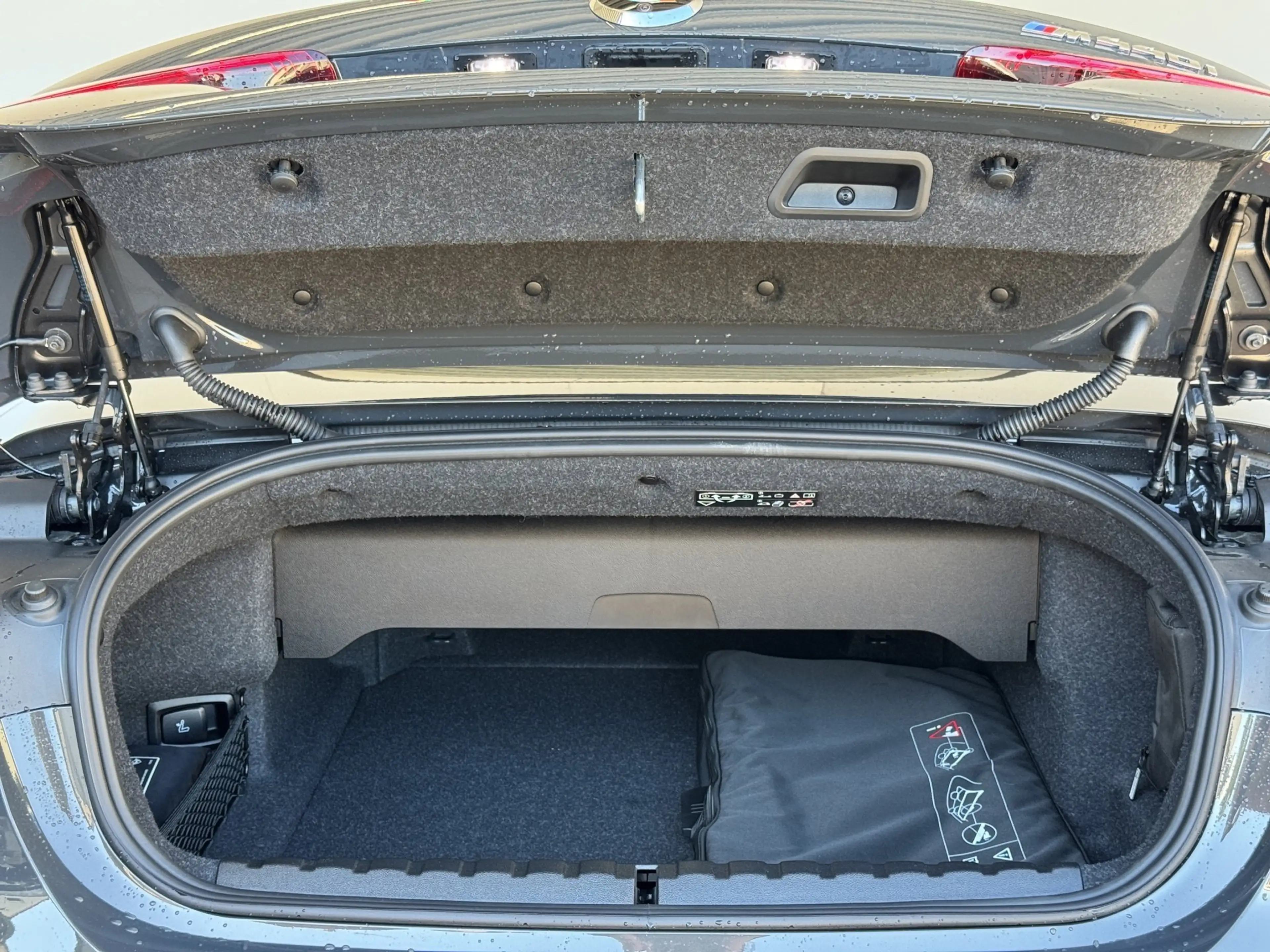 BMW 440 MiA xDrive Cabrio M Sport LiveCock.LED.ParkAs — photo 9