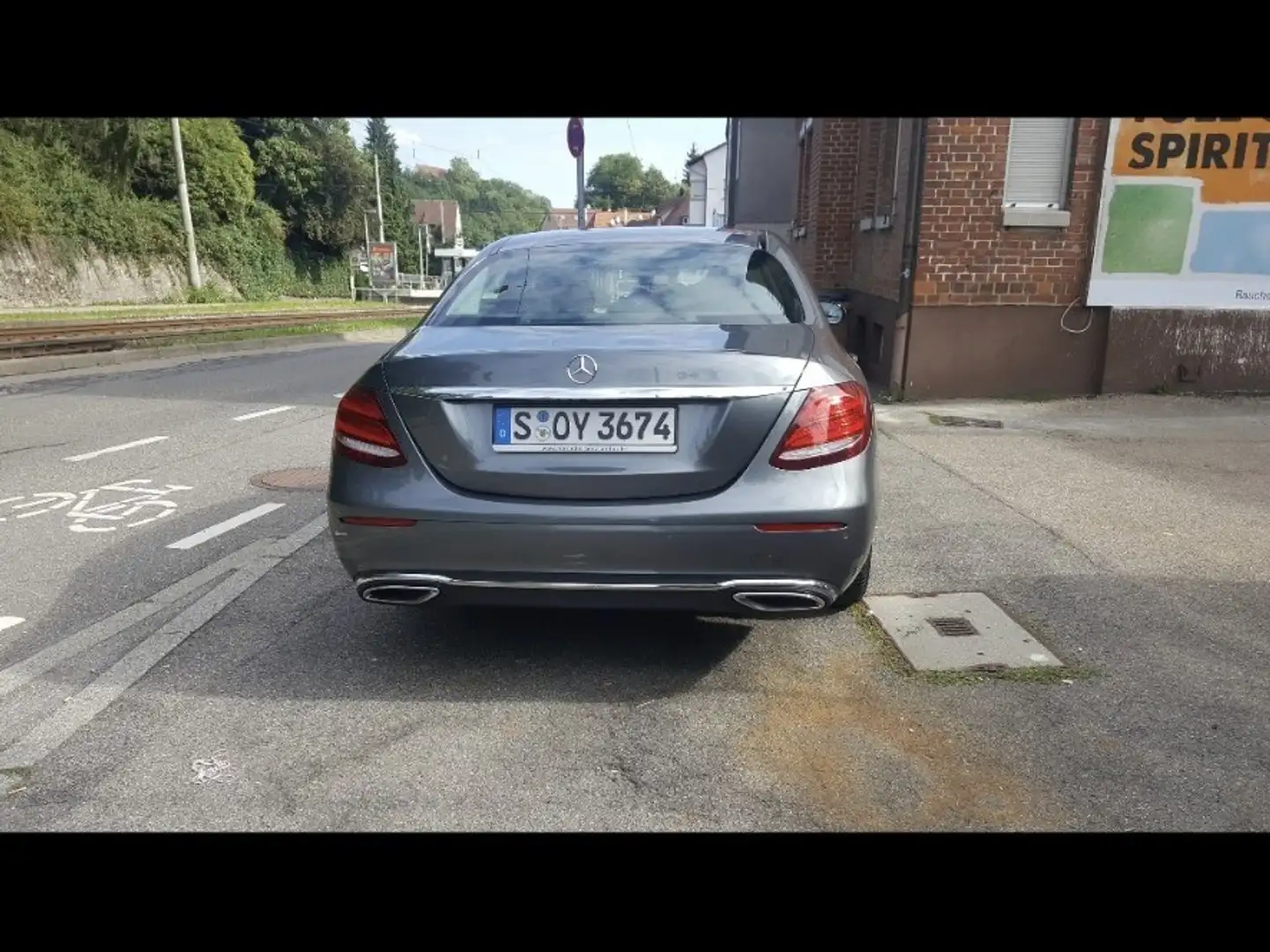 Mercedes-Benz E 200 d 9G-TRONIC Avantgarde - 2