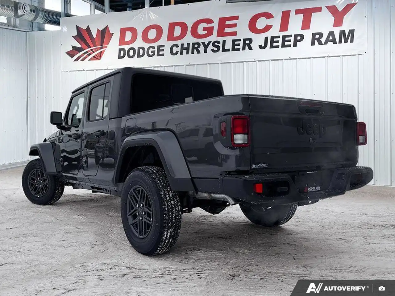 Jeep Gladiator снимка Jeep Gladiator