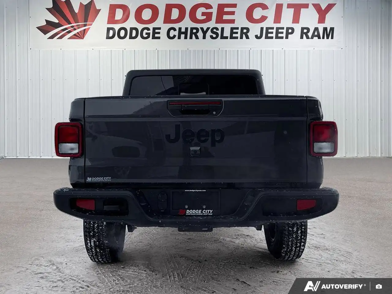 Jeep Gladiator снимка Jeep Gladiator