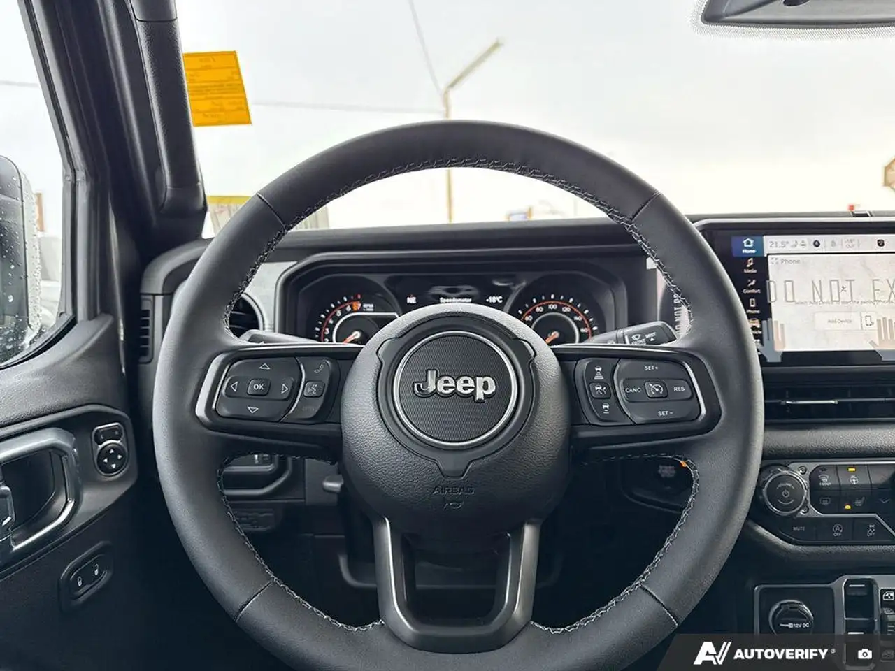 Jeep Gladiator снимка Jeep Gladiator