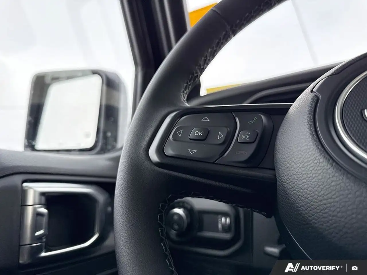 Jeep Gladiator снимка Jeep Gladiator