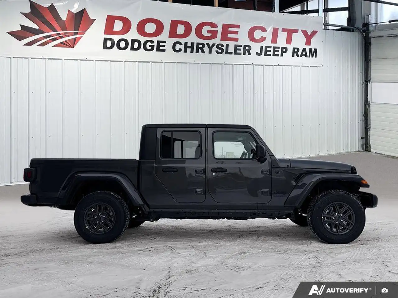 Jeep Gladiator снимка Jeep Gladiator