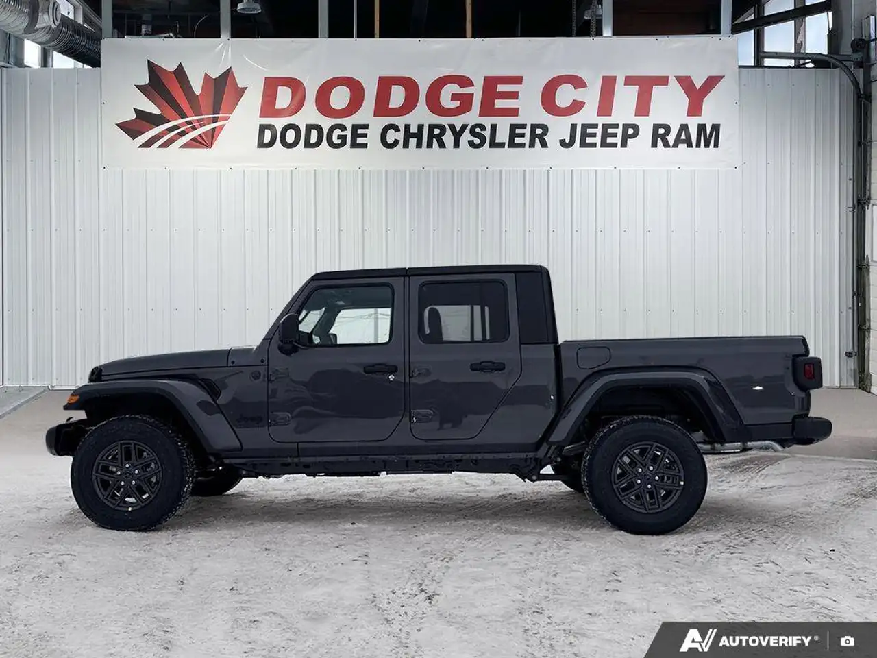 Jeep Gladiator снимка Jeep Gladiator