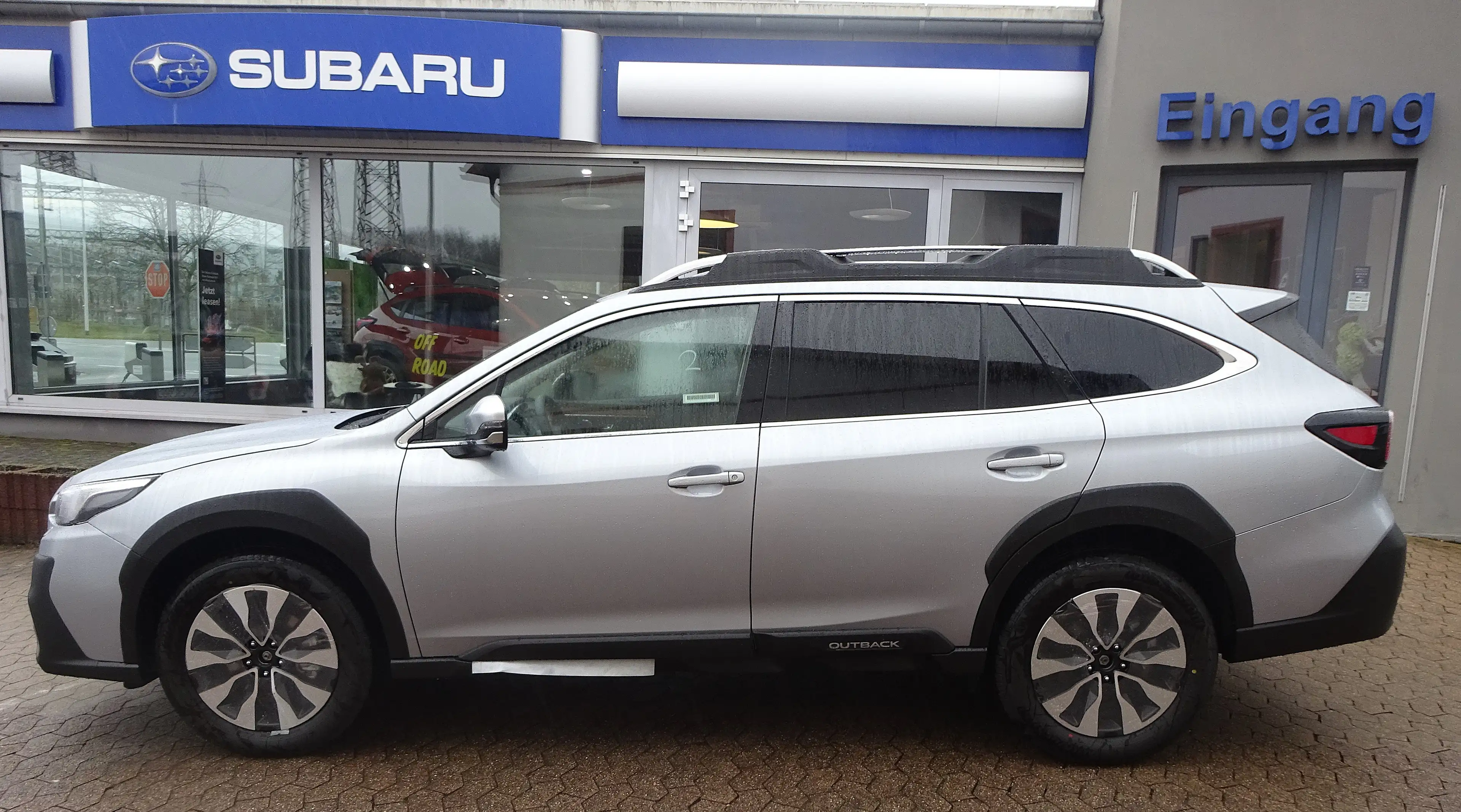 Subaru OUTBACK 2.5i Platinum 2025 Modell — photo 5