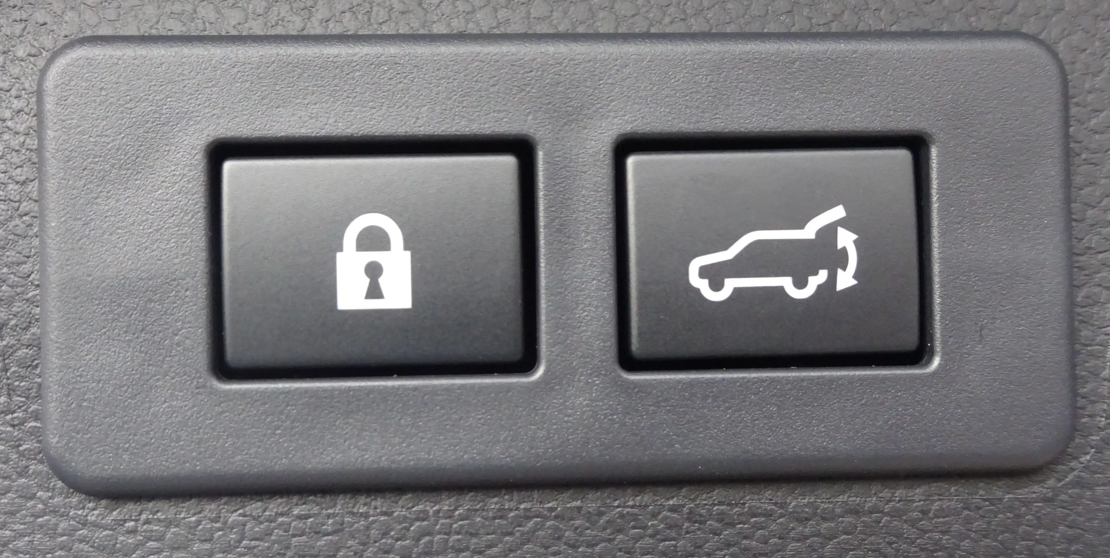 Subaru OUTBACK 2.5i Platinum 2025 Modell — photo 8