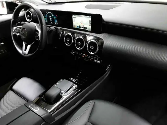 Mercedes-Benz A-Class view 9