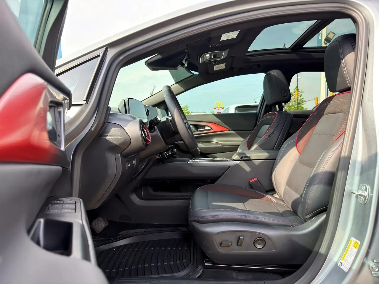 Chevrolet Equinox photo Chevrolet Equinox