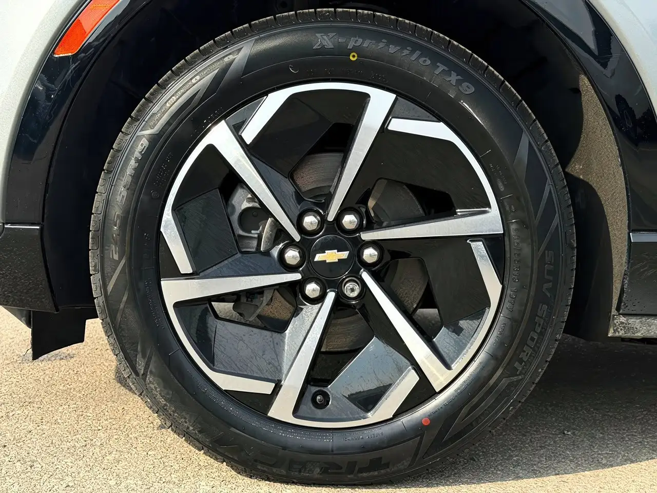 Chevrolet Equinox photo Chevrolet Equinox