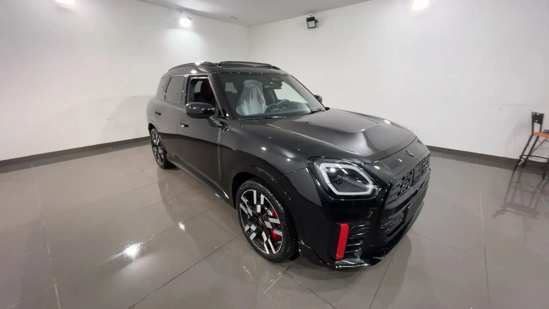 MINI John Cooper Works Countryman Mini Countryman 2.0 John Cooper Works JC Černá - 1