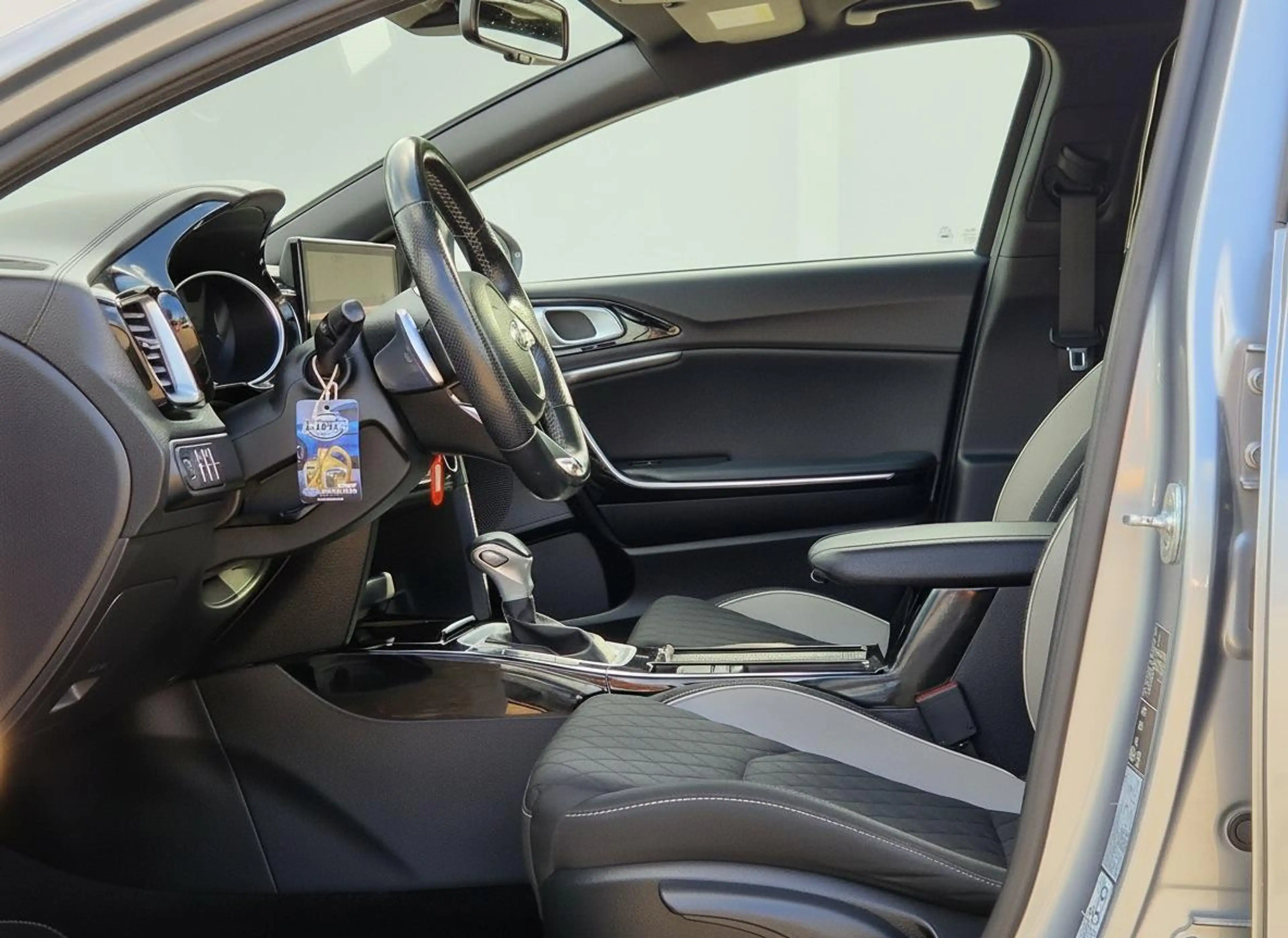 Kia ProCeed / pro_cee'd 1.5 T-GDi MHEV GT-Line Edition PANO TREKHAAK — photo 6