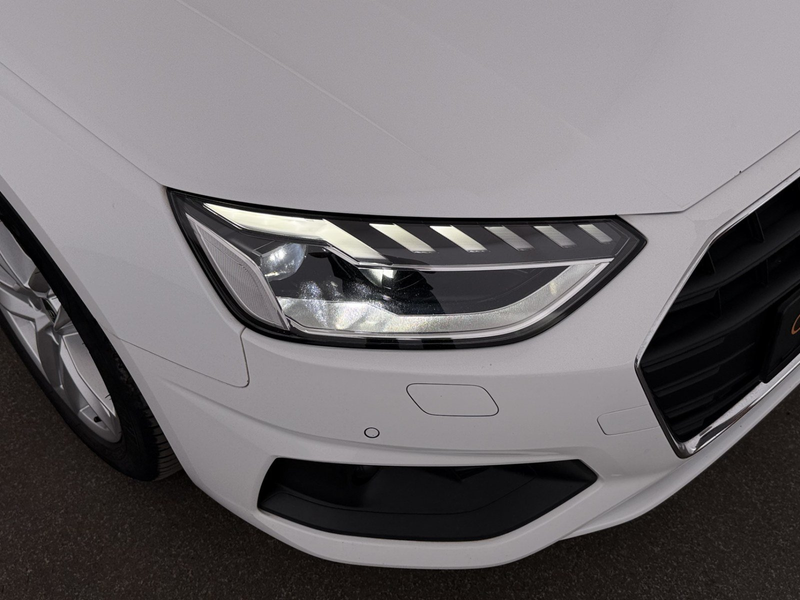 Audi A4 Avant 35 TDI Aut LED AHK NAVI SITZHZG ASSIST — photo 12