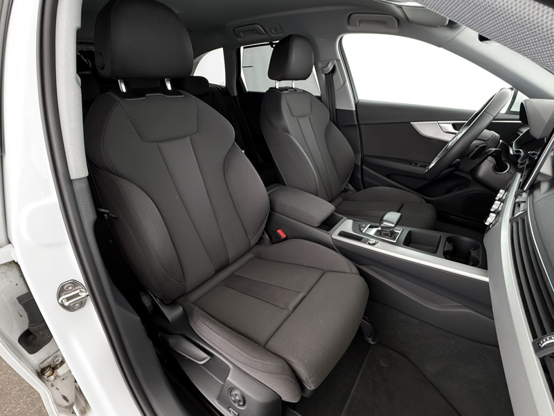 Audi A4 Avant 35 TDI Aut LED AHK NAVI SITZHZG ASSIST — photo 15