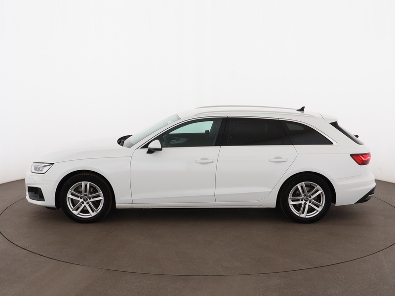 Audi A4 Avant 35 TDI Aut LED AHK NAVI SITZHZG ASSIST — photo 5