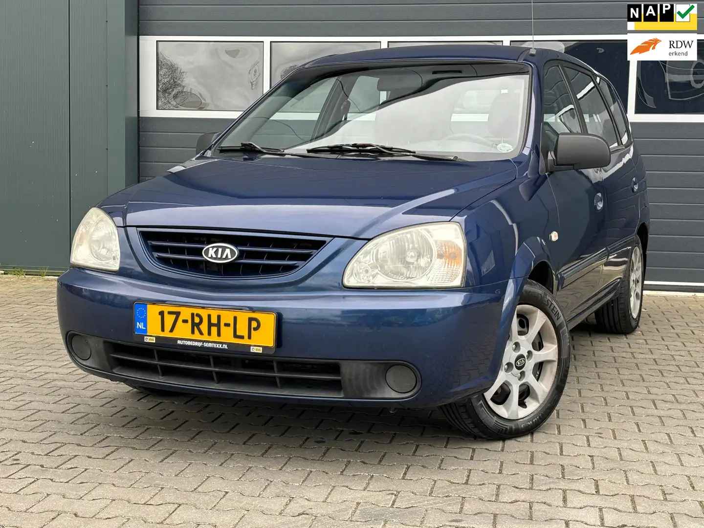 Kia Carens 1.6-16V LX Airco + Nieuwe APK Blauw - 1