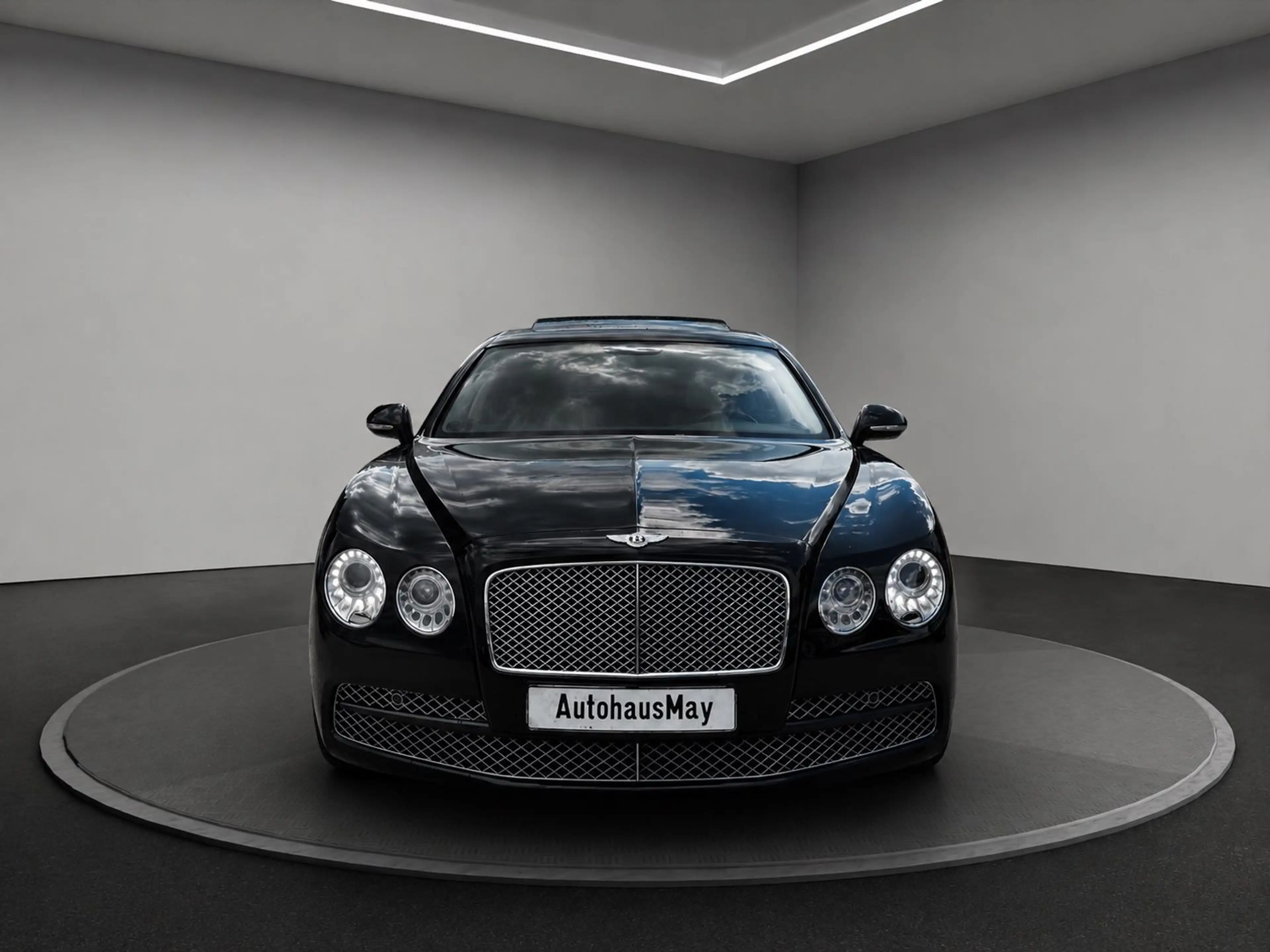 Bentley Flying Spur Continental 6.0 W12 Bi-Turbo Flying Spur — photo 2