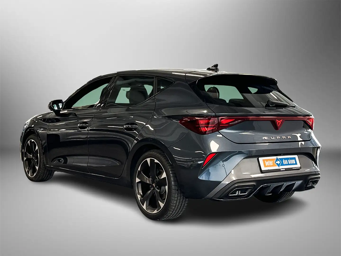 CUPRA Leon 1.5 150pk eTSI Business Edition Verwarmbare voorst Grijs - 2