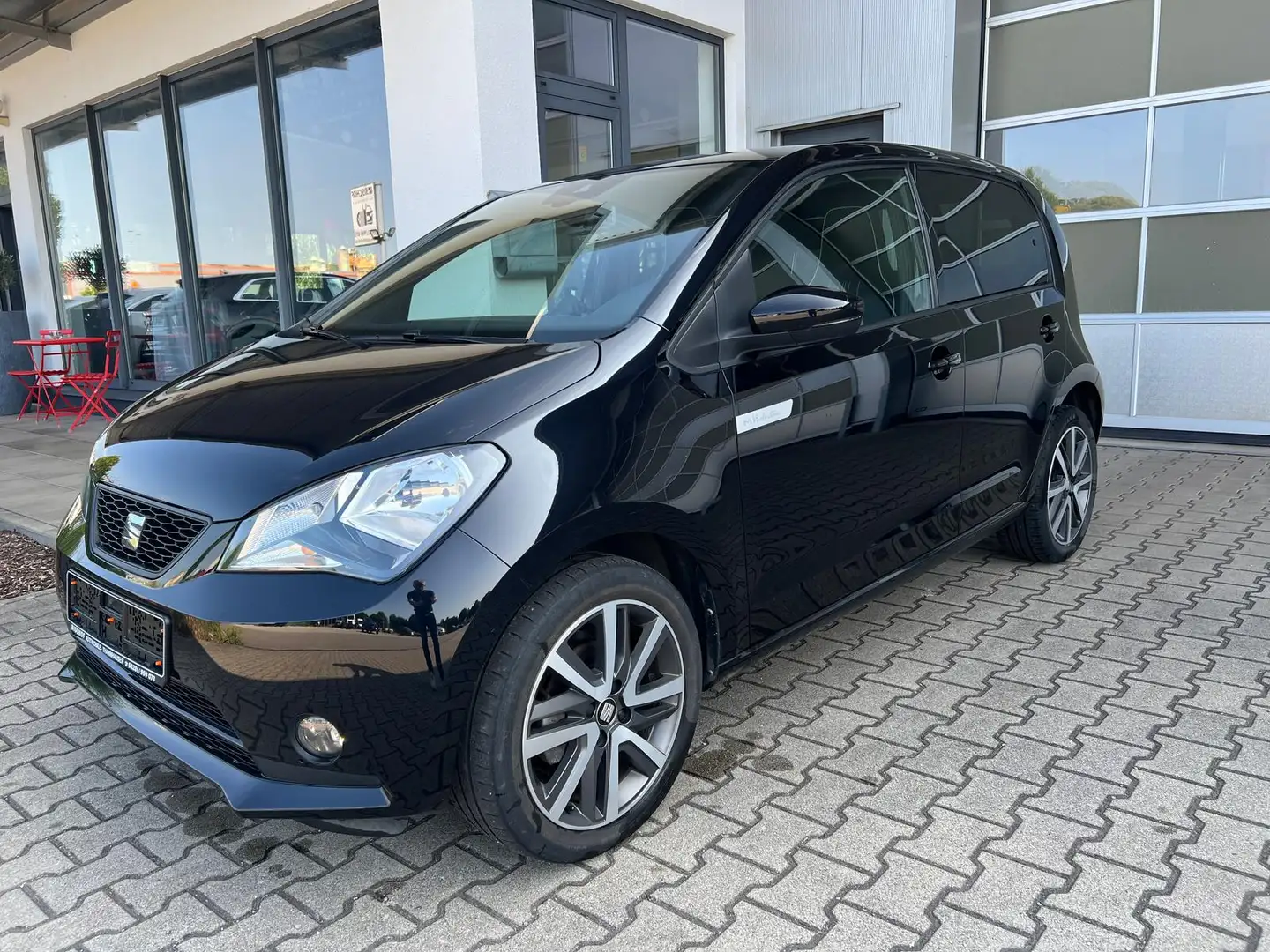 SEAT Mii electric Edition Power Charge CCS Alu SHZ Schwarz - 1