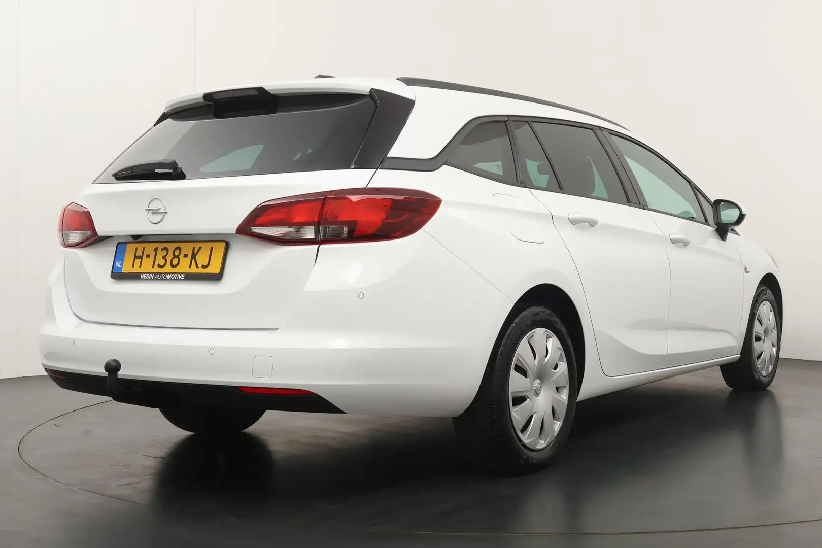 Opel Astra Sports Tourer 1.2 130pk Business Edition | Trekhaa Wit - 2