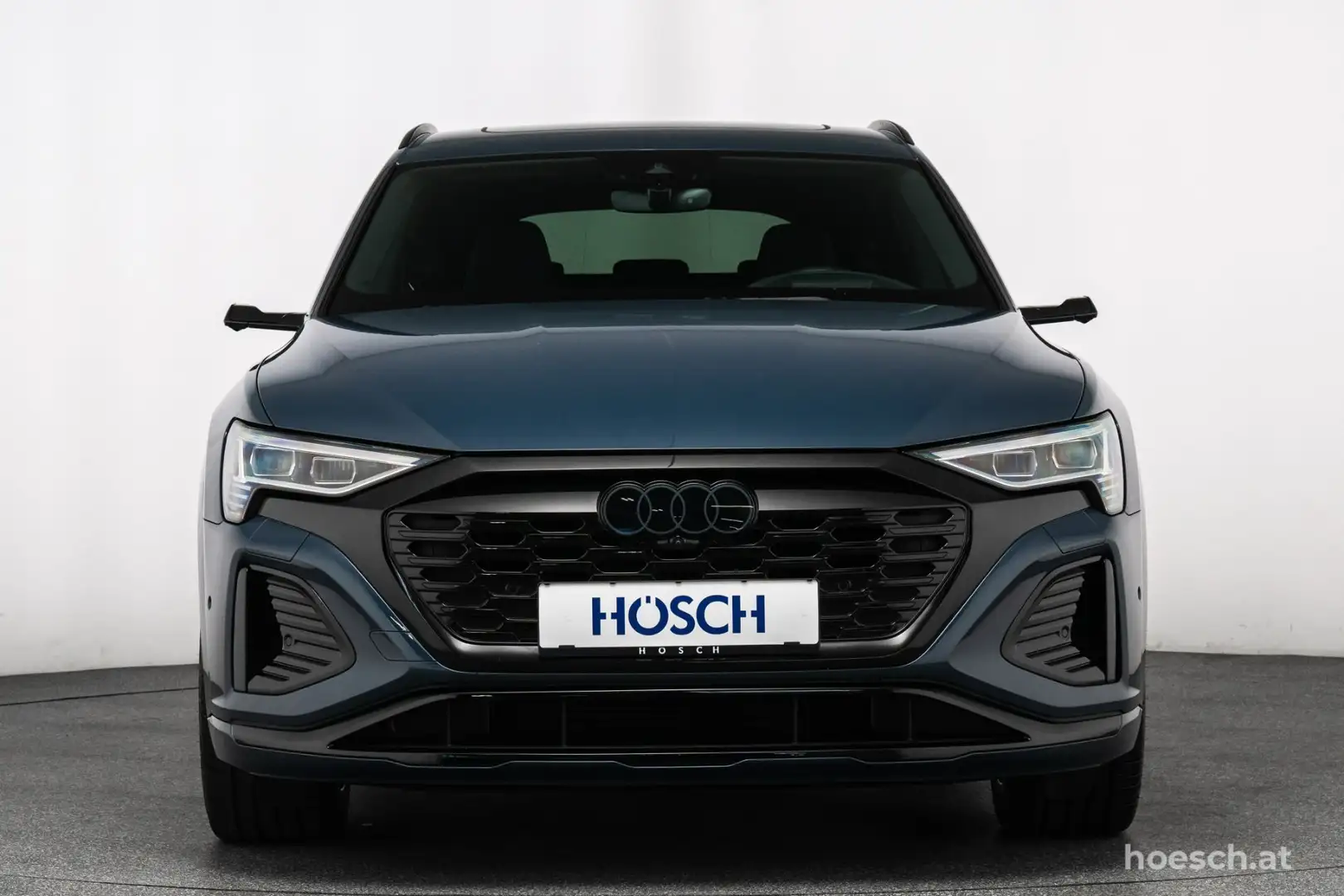 Audi Q8 e-tron 55 SB quattro 2x S Line PANO MATRIX 21er ++ Blau - 2