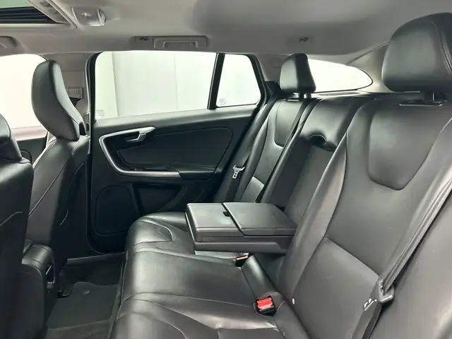 Volvo V60 view 17