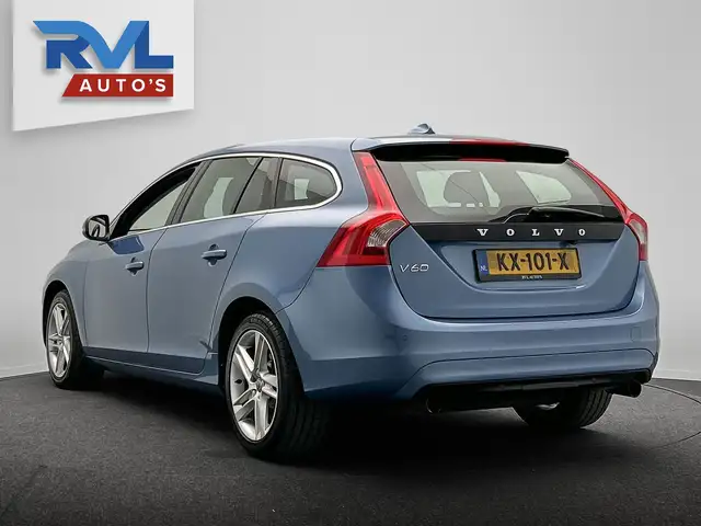 Volvo V60 view 3