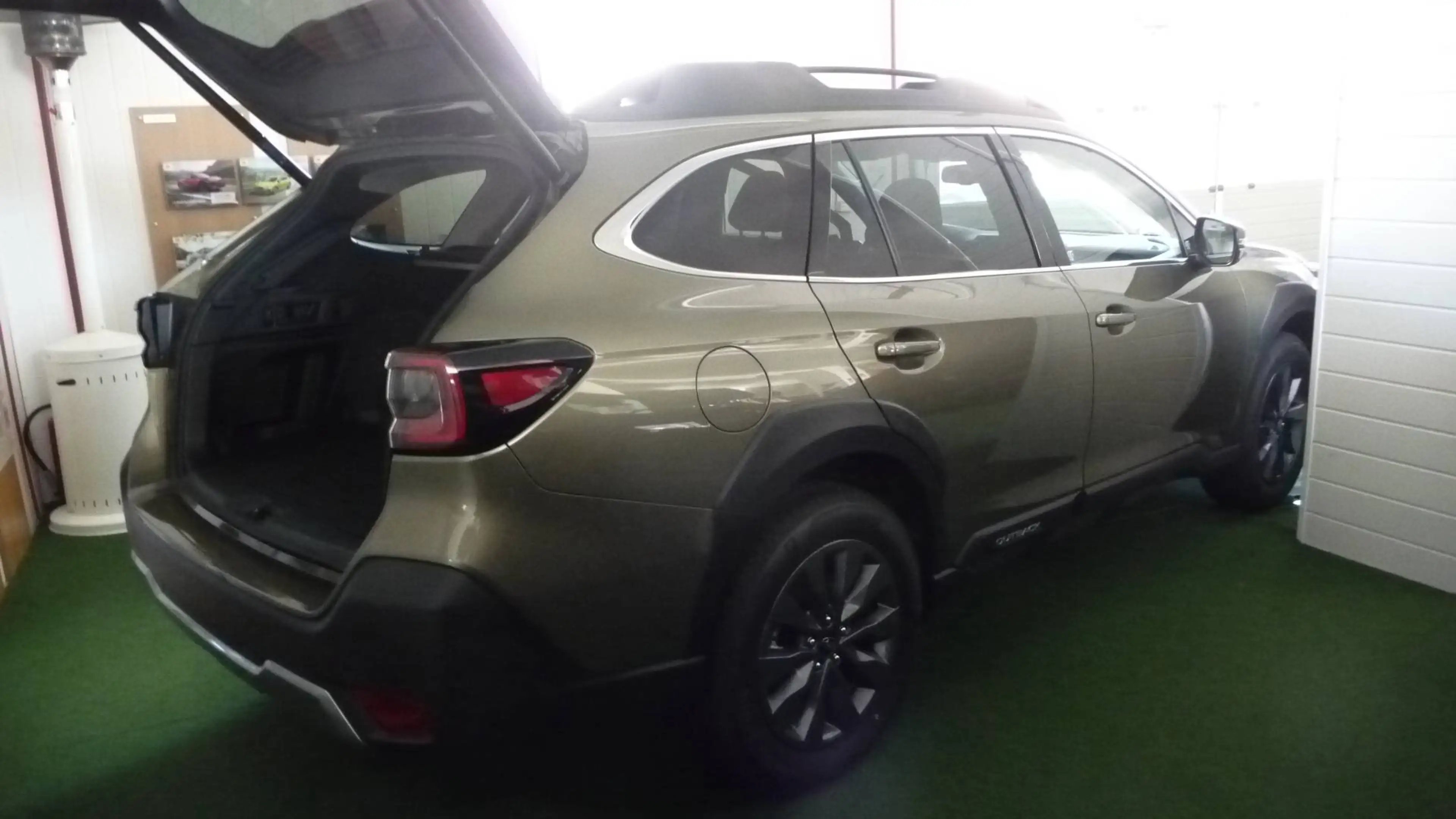 Subaru OUTBACK Outback 2.5i Lineartronic Active — photo 4