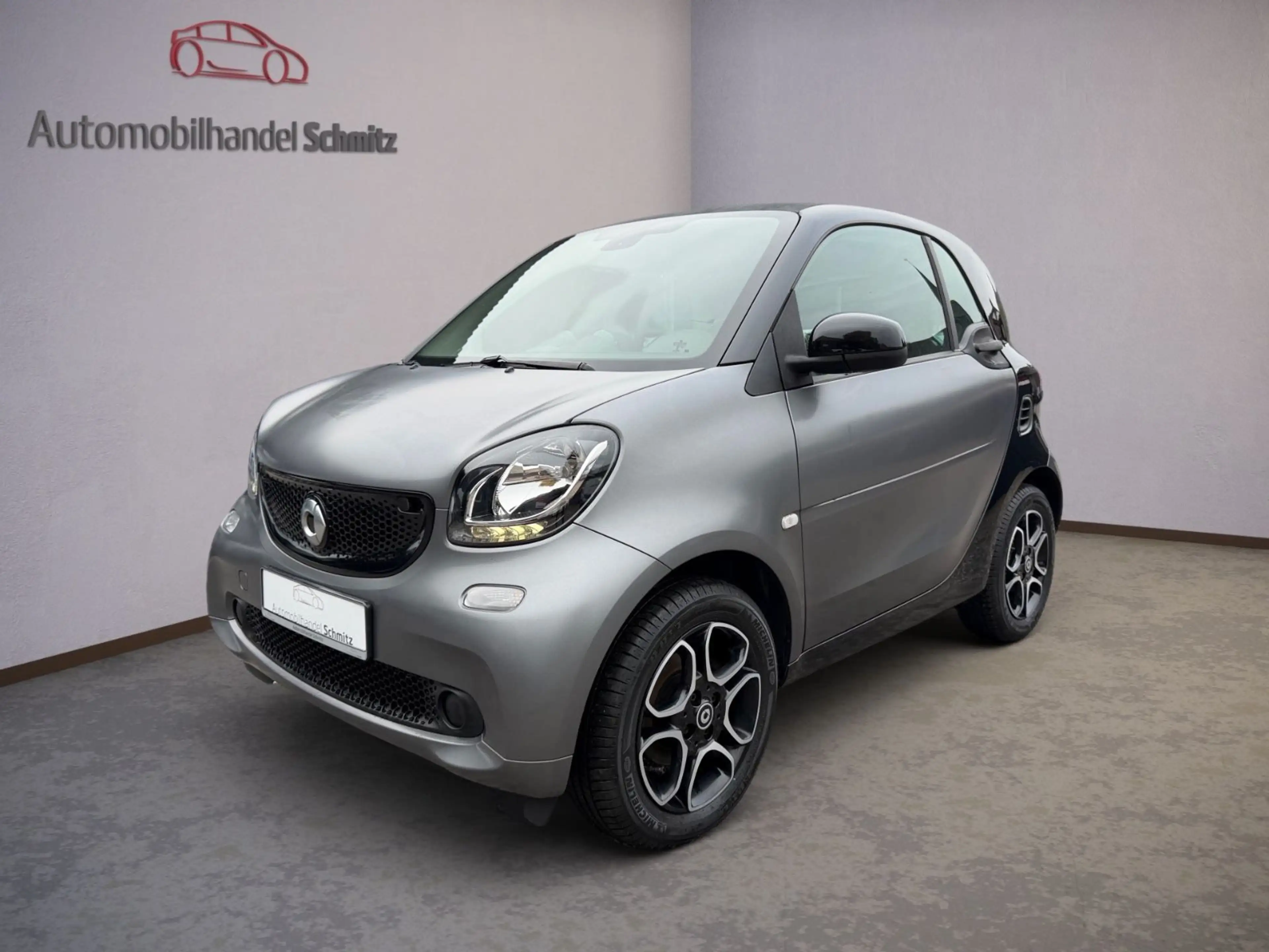 smart forTwo 1.0 Prime * Titania Grey Matt* Leder SHZ