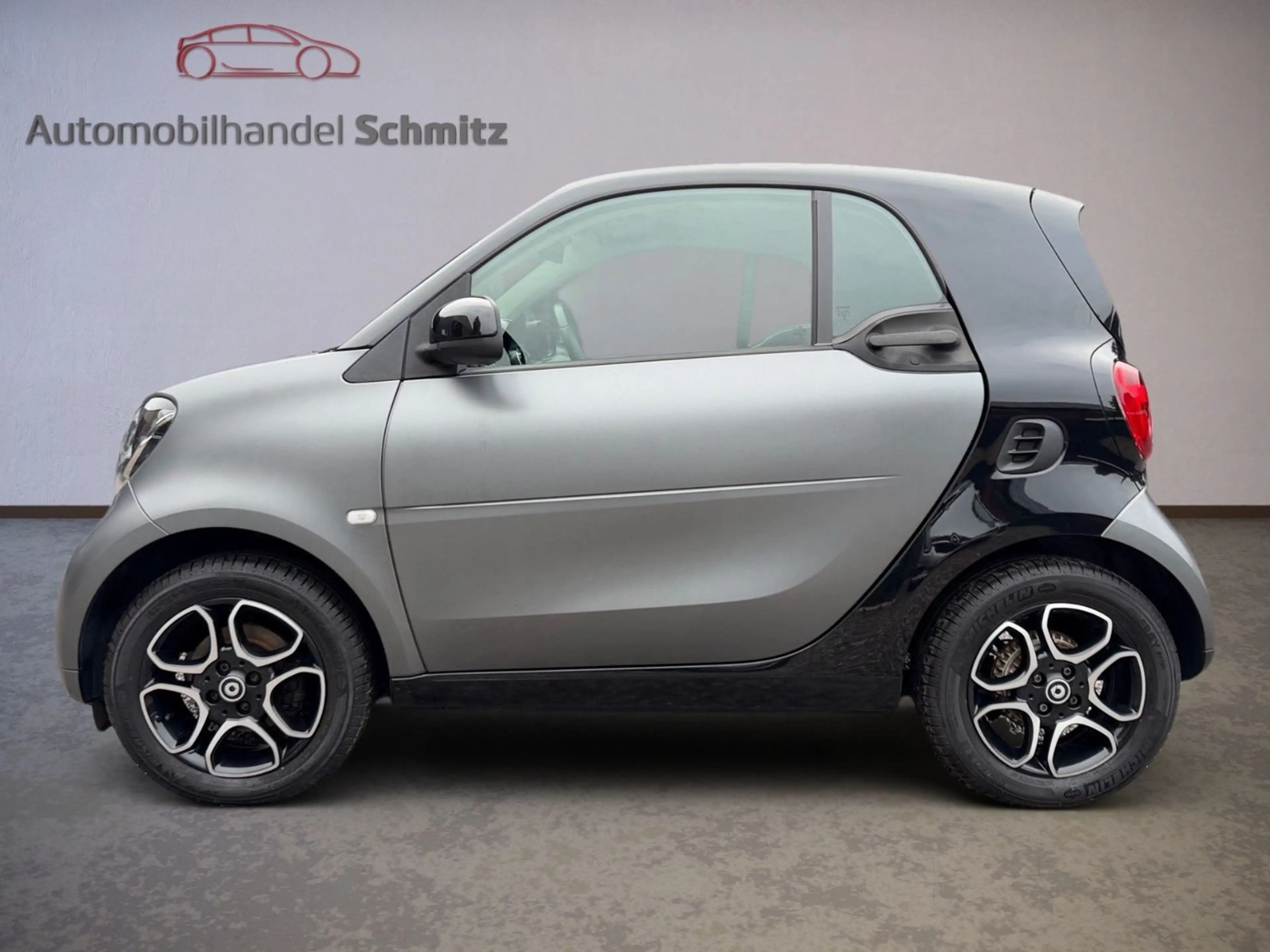 smart forTwo 1.0 Prime * Titania Grey Matt* Leder SHZ — photo 7