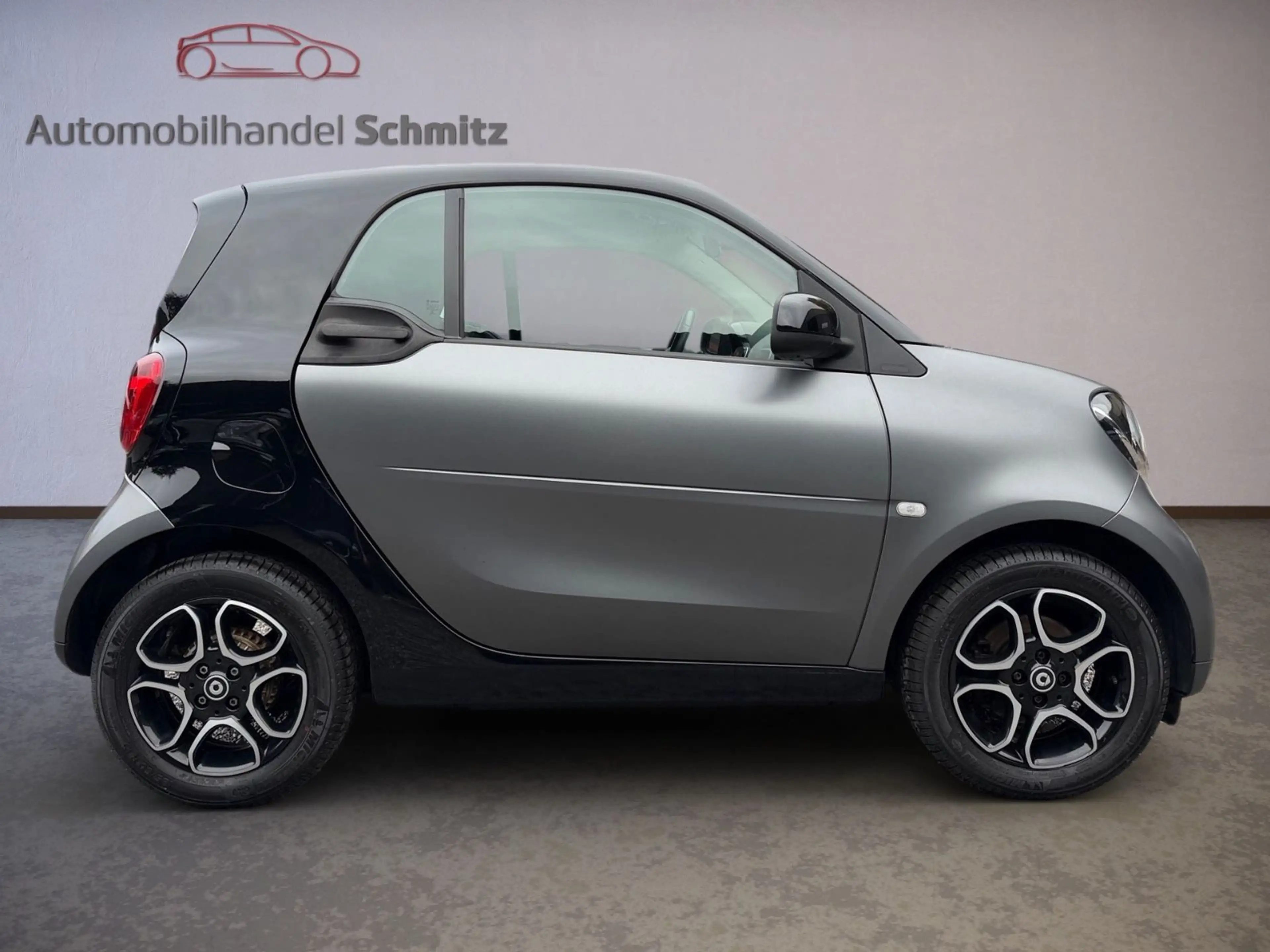 smart forTwo 1.0 Prime * Titania Grey Matt* Leder SHZ — photo 4