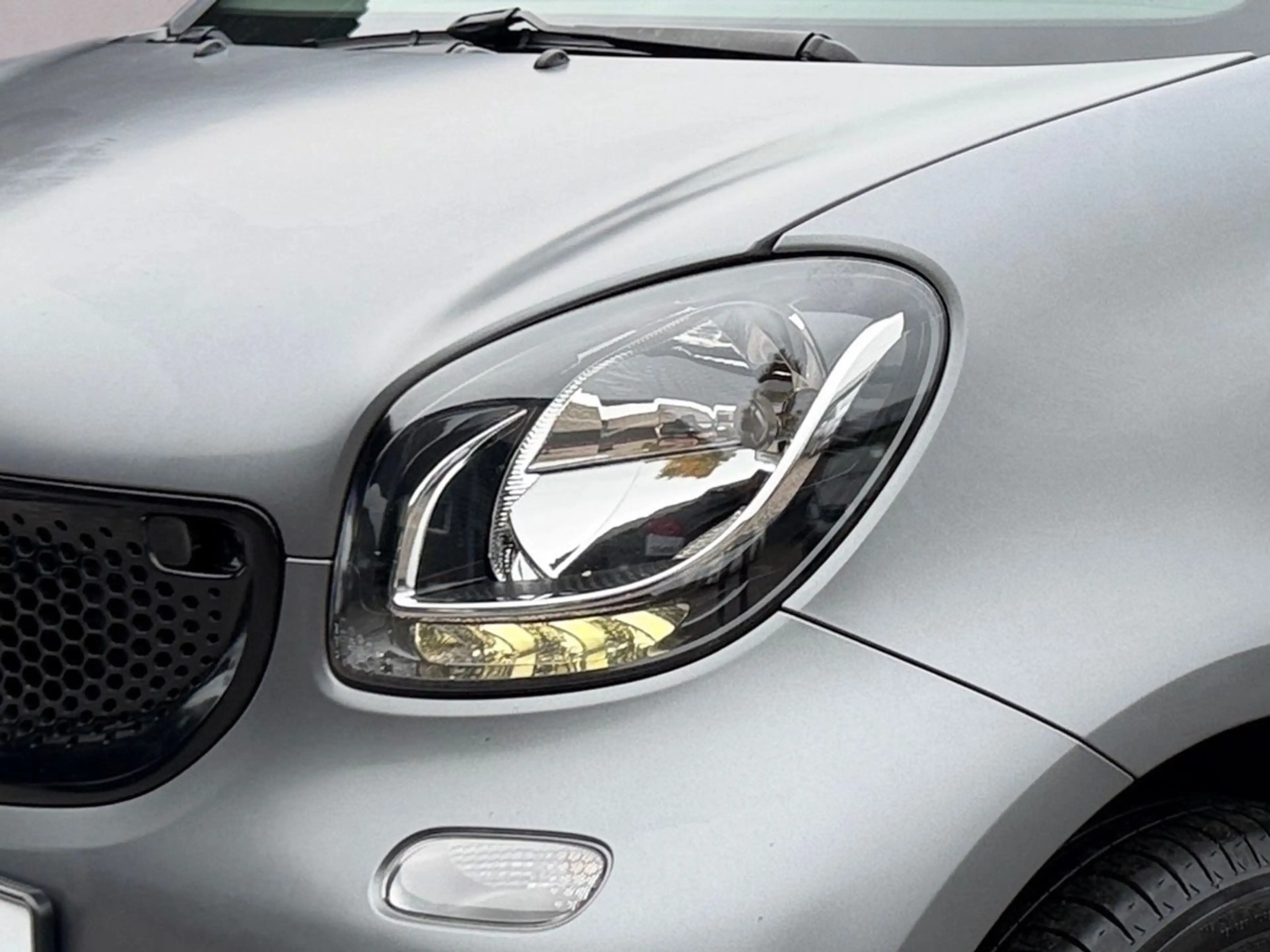 smart forTwo 1.0 Prime * Titania Grey Matt* Leder SHZ — photo 6