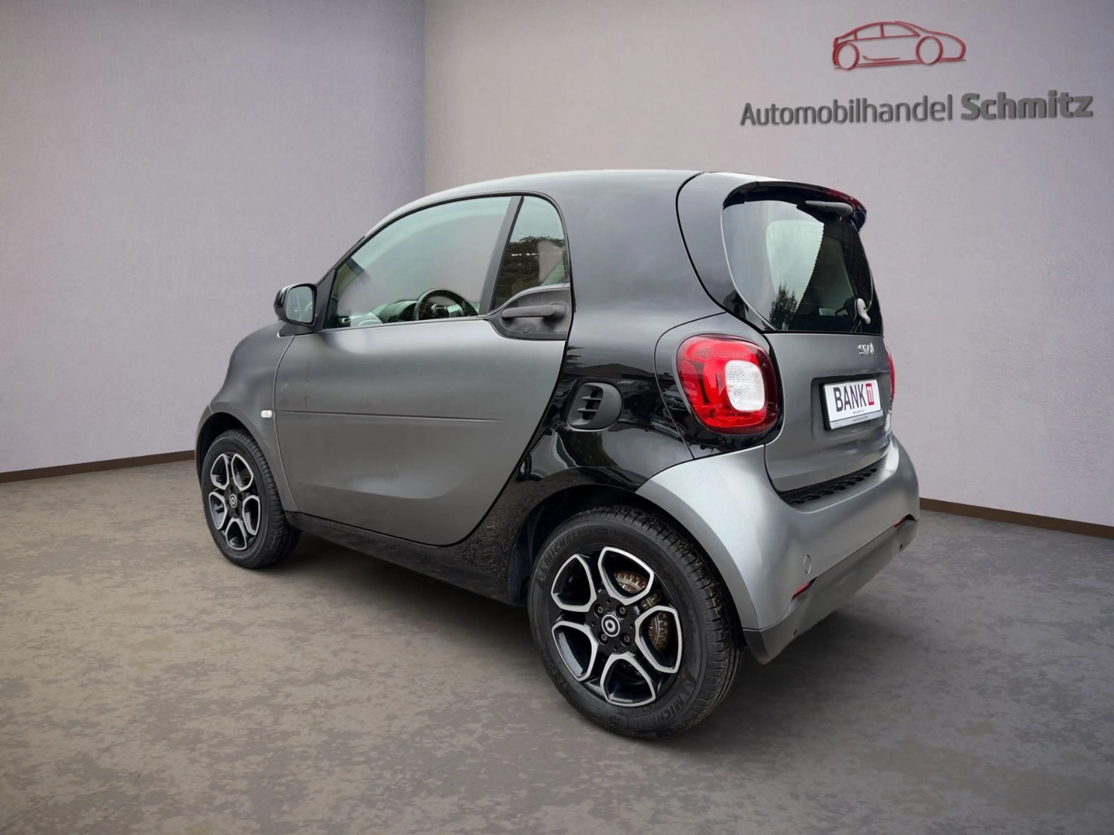 smart forTwo 1.0 Prime * Titania Grey Matt* Leder SHZ — photo 8