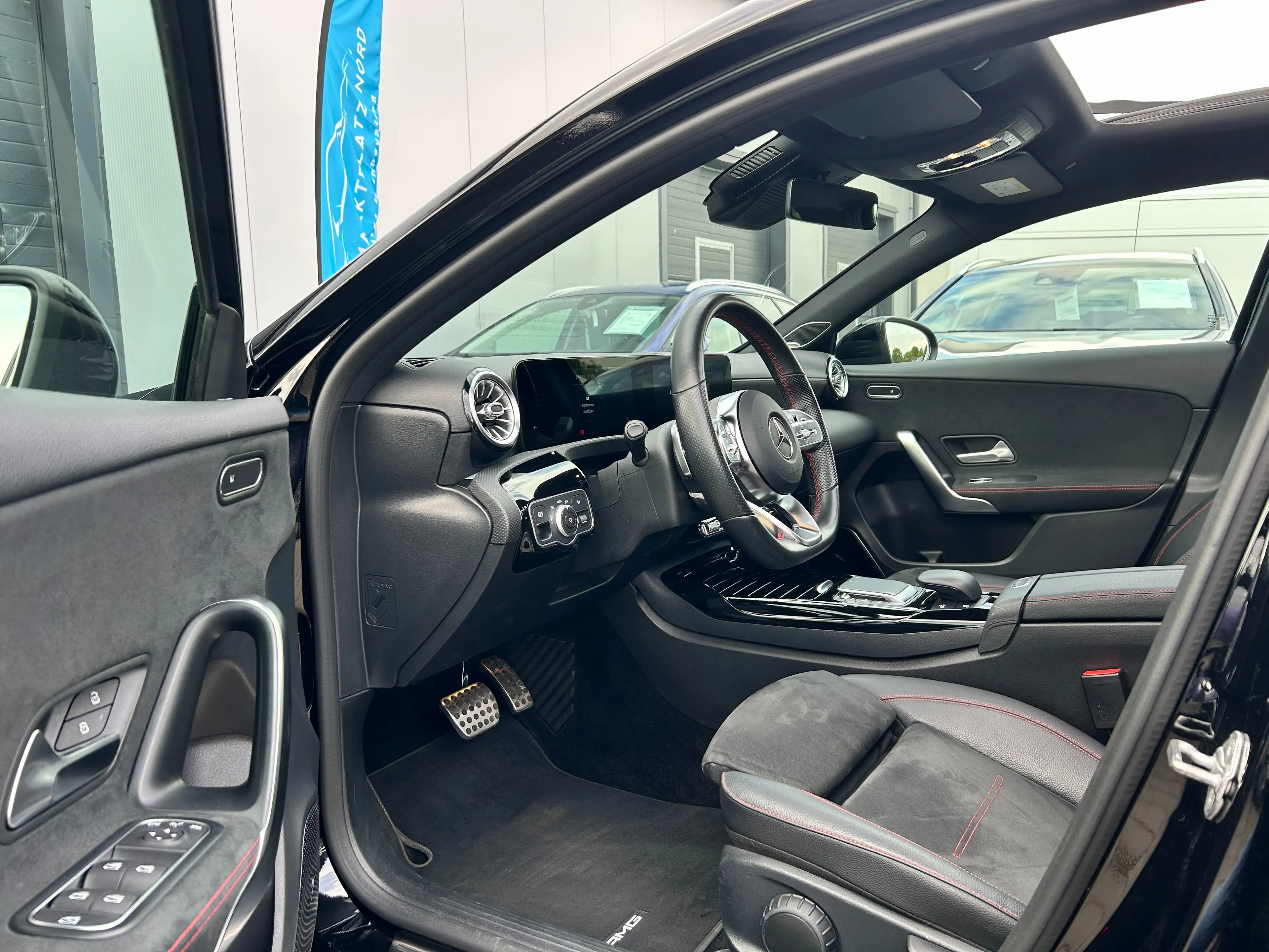 Mercedes-Benz A 35 AMG A 35 AMG 4Matic *Pano*AppleCar*Ambi — photo 15