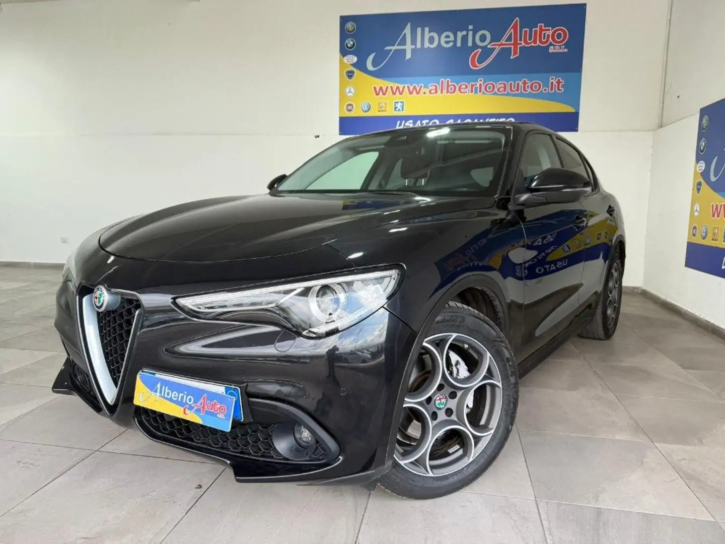 Alfa Romeo Stelvio 2.2 Turbodiesel 180 CV AT8 Q4 Executive Nero - 1