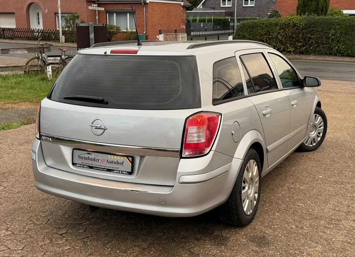 Opel Astra Cosmo Silber - 2