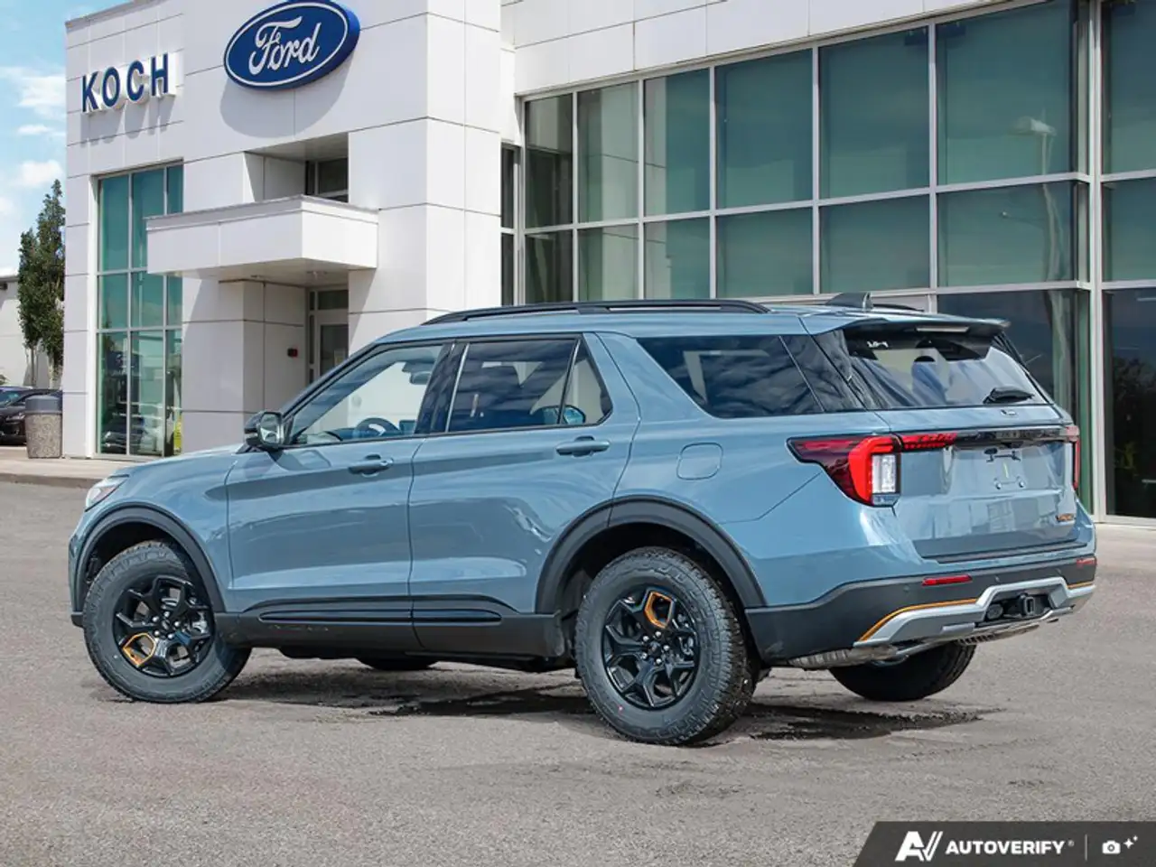 Ford Explorer снимка Ford Explorer