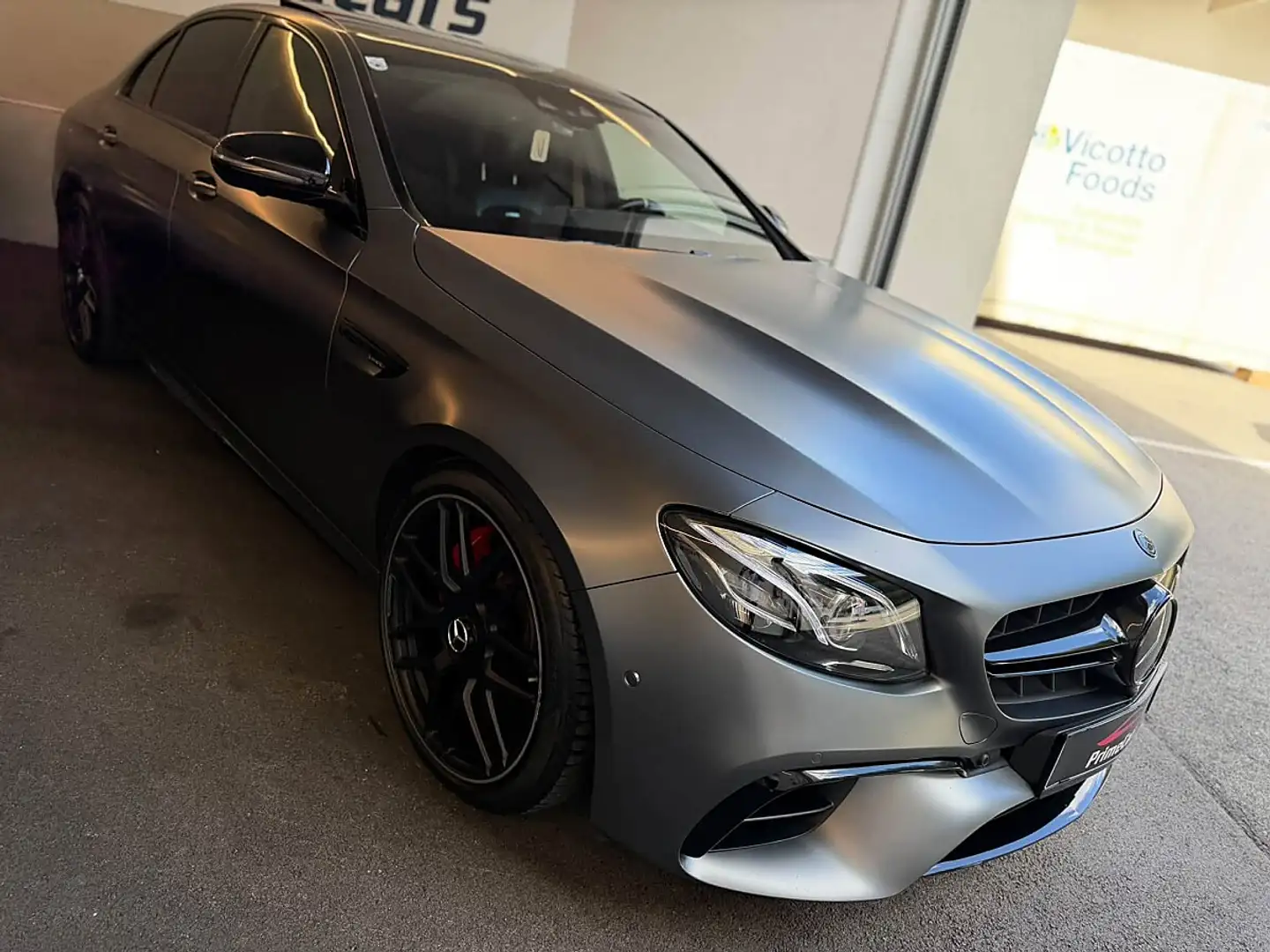 Mercedes-Benz E 63 AMG E 63S AMG 4MATIC+ Aut./ohne OPF/VOLLAUSSTATTUNG/ Grau - 2