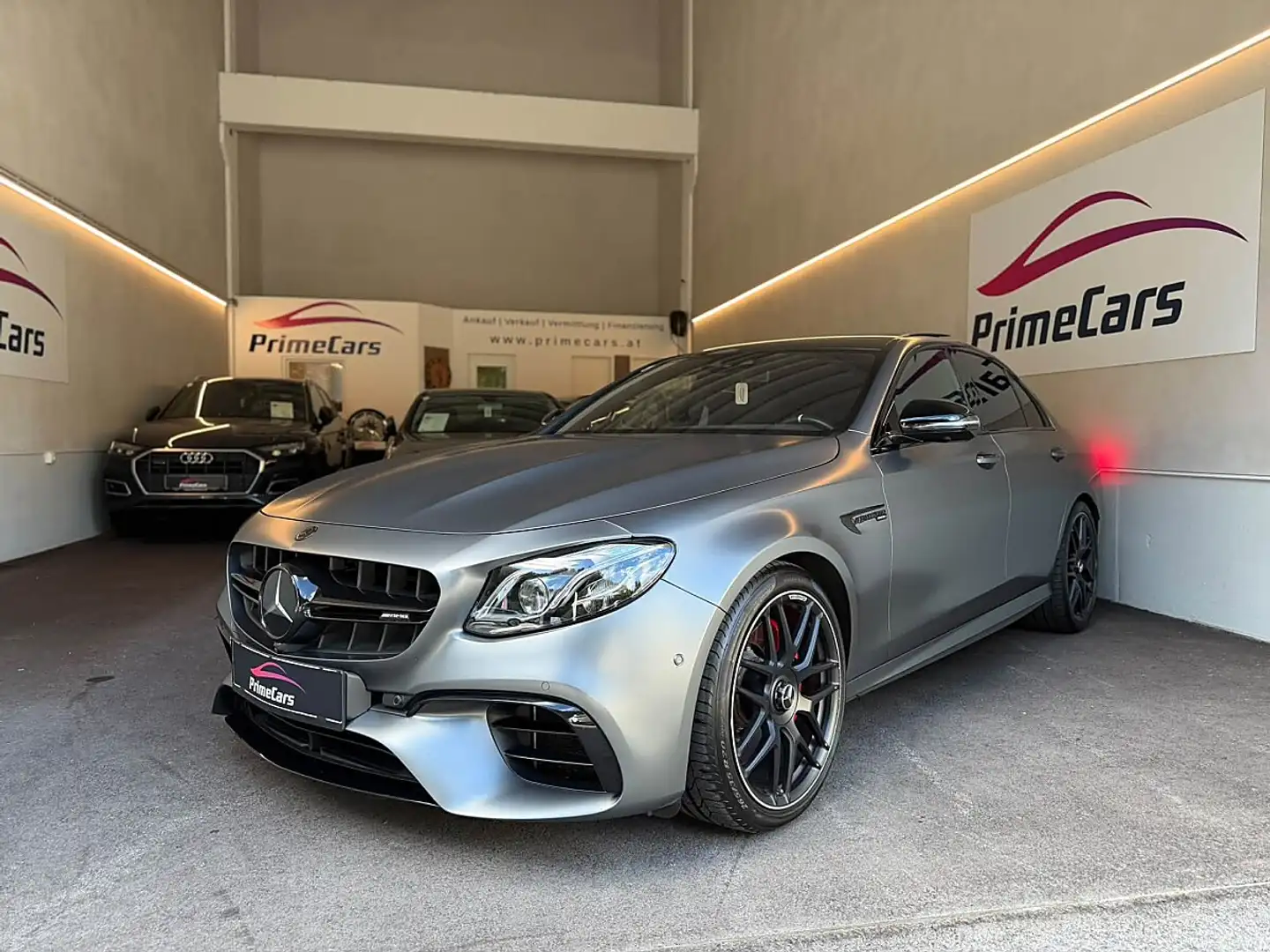 Mercedes-Benz E 63 AMG E 63S AMG 4MATIC+ Aut./ohne OPF/VOLLAUSSTATTUNG/ Grau - 1