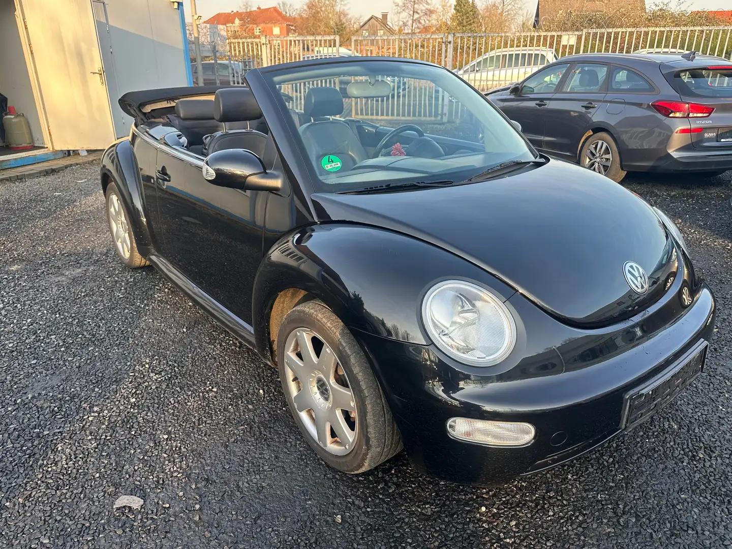 Volkswagen Beetle Black - 1