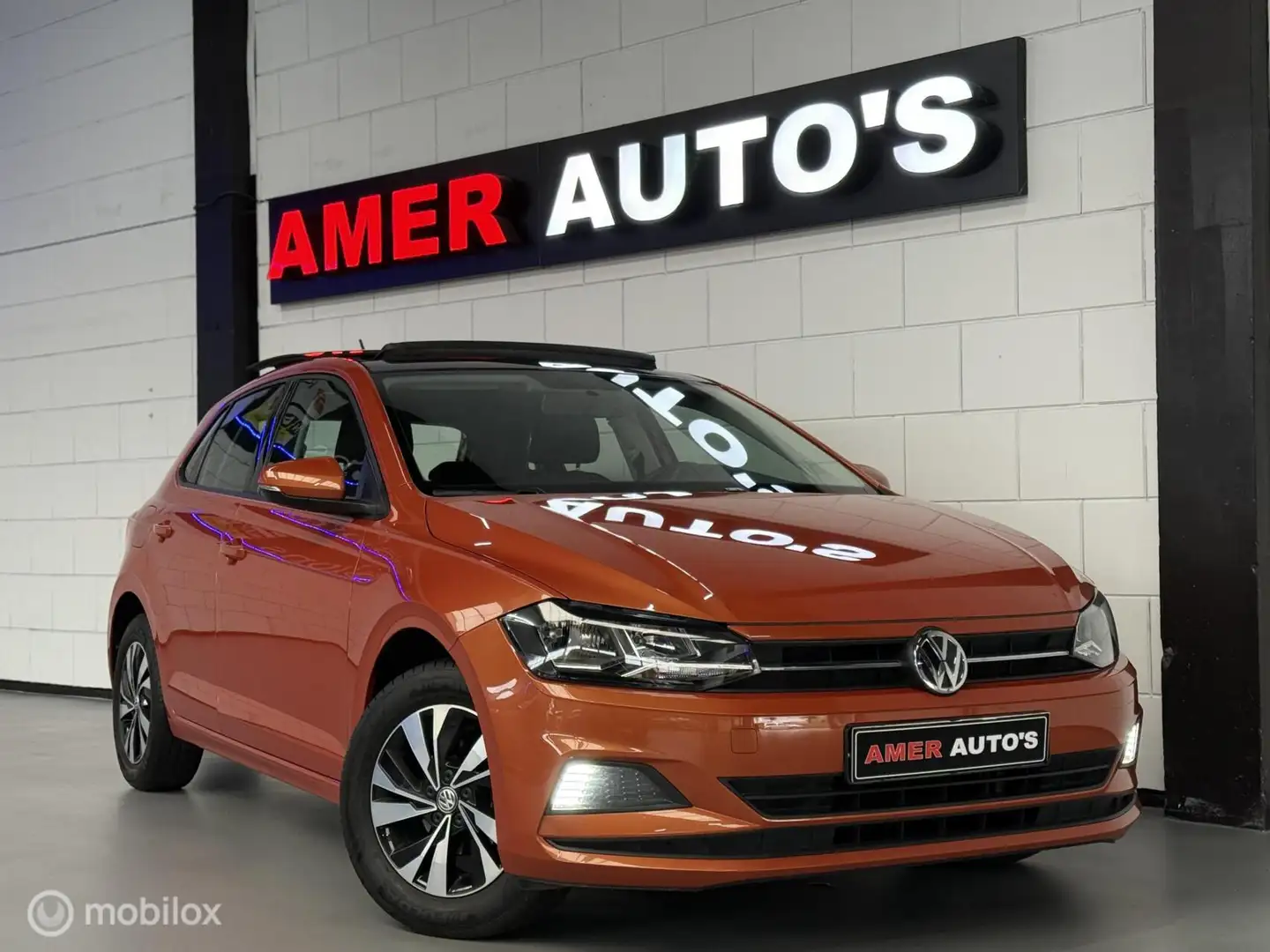 Volkswagen Polo 1.0 Comfortline Orange - 1