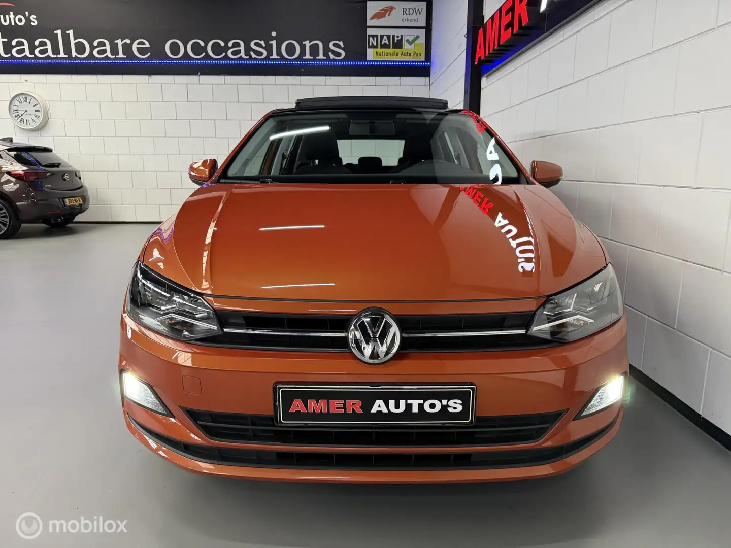 Volkswagen Polo 1.0 Comfortline Orange - 2